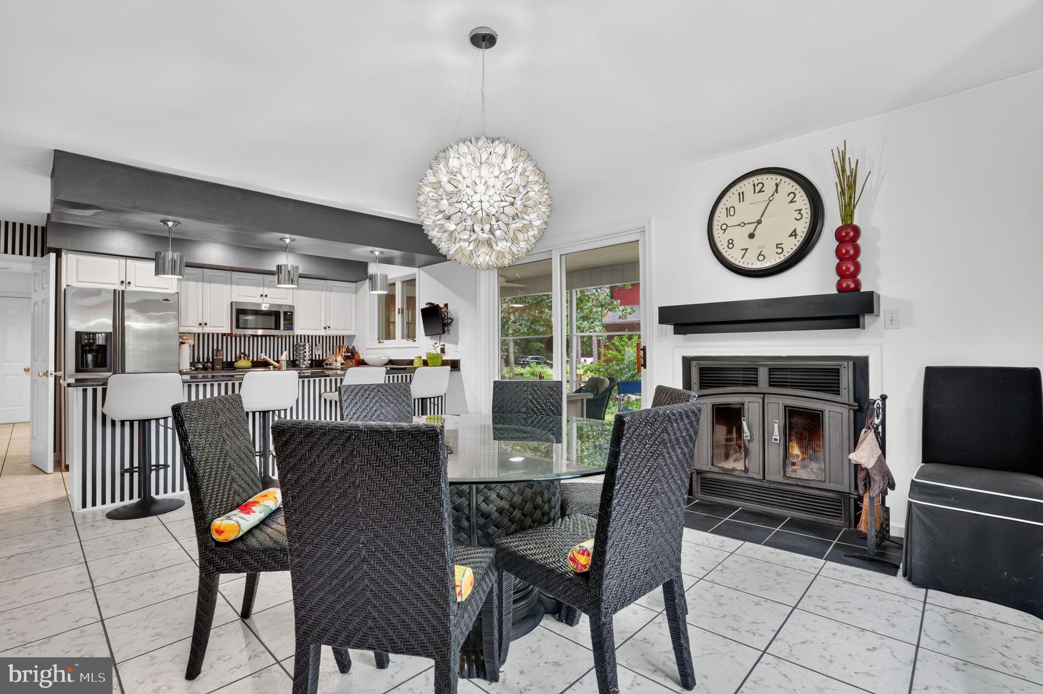 GOLF CLUB SHORES III - Residential