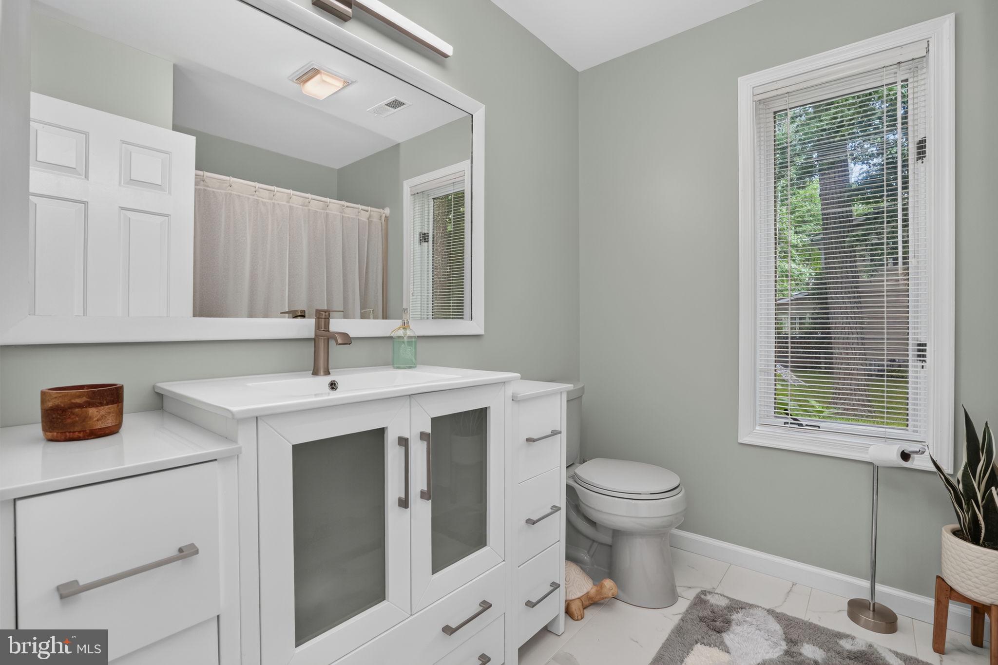GOLF CLUB SHORES III - Residential