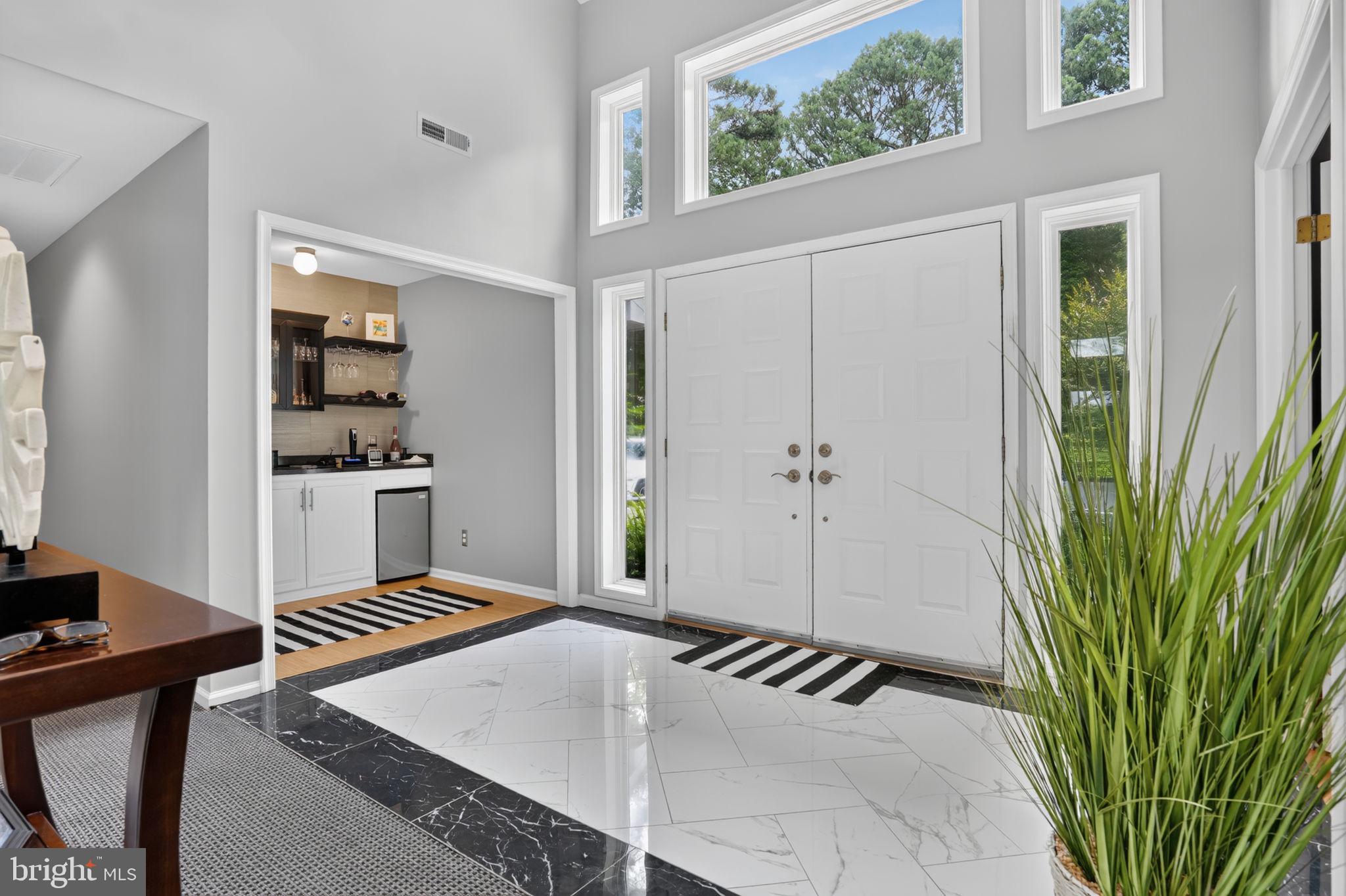 GOLF CLUB SHORES III - Residential
