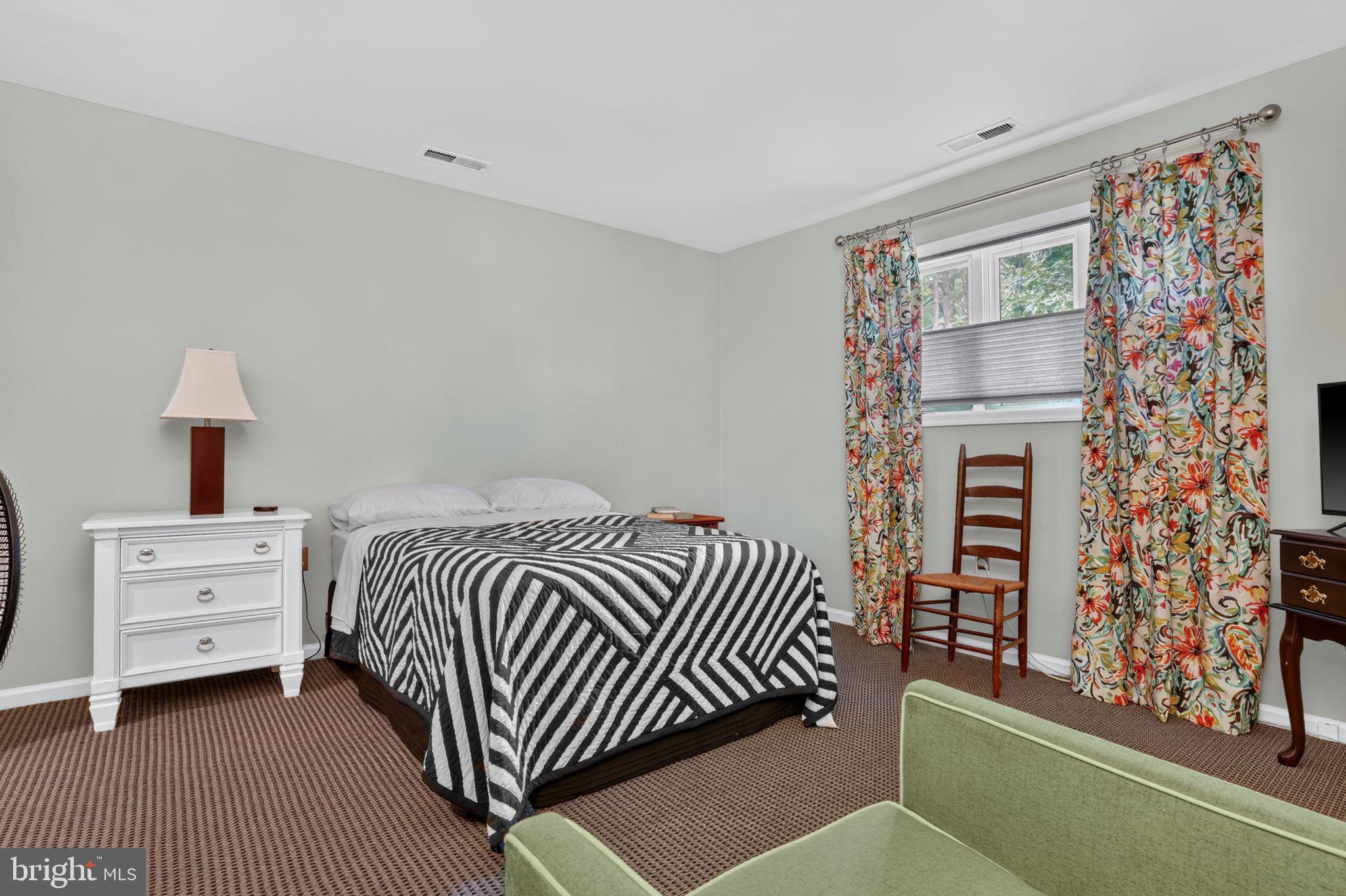 GOLF CLUB SHORES III - Residential