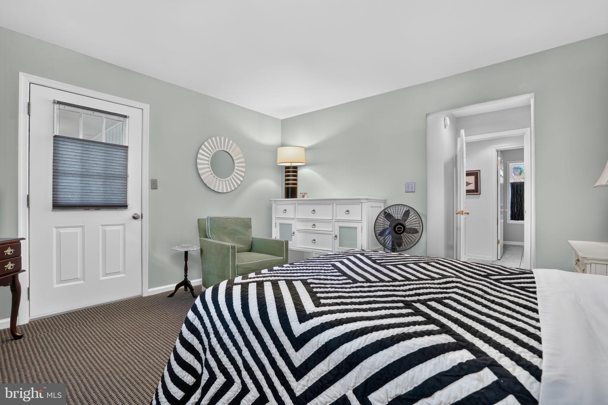 GOLF CLUB SHORES III - Residential