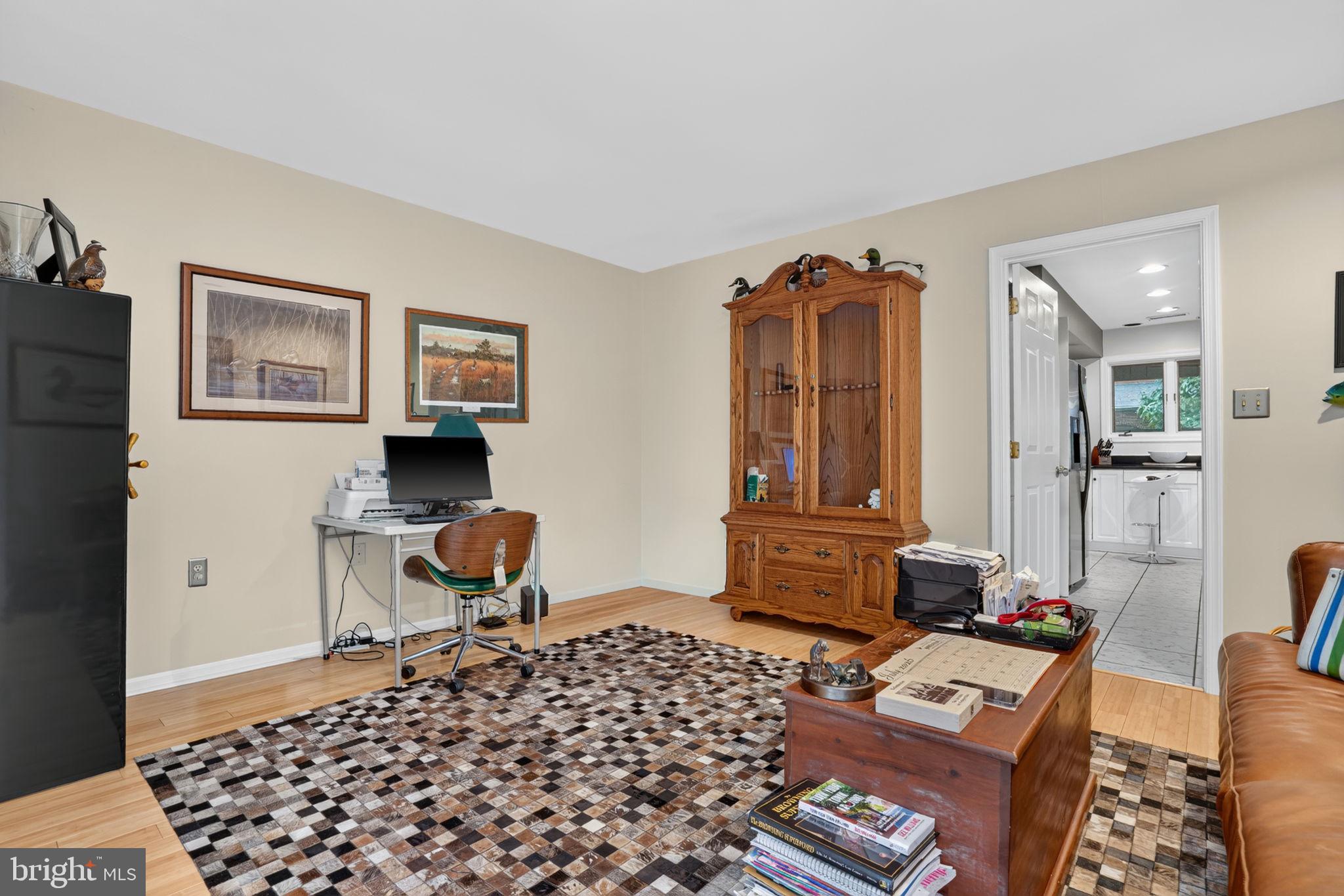 GOLF CLUB SHORES III - Residential