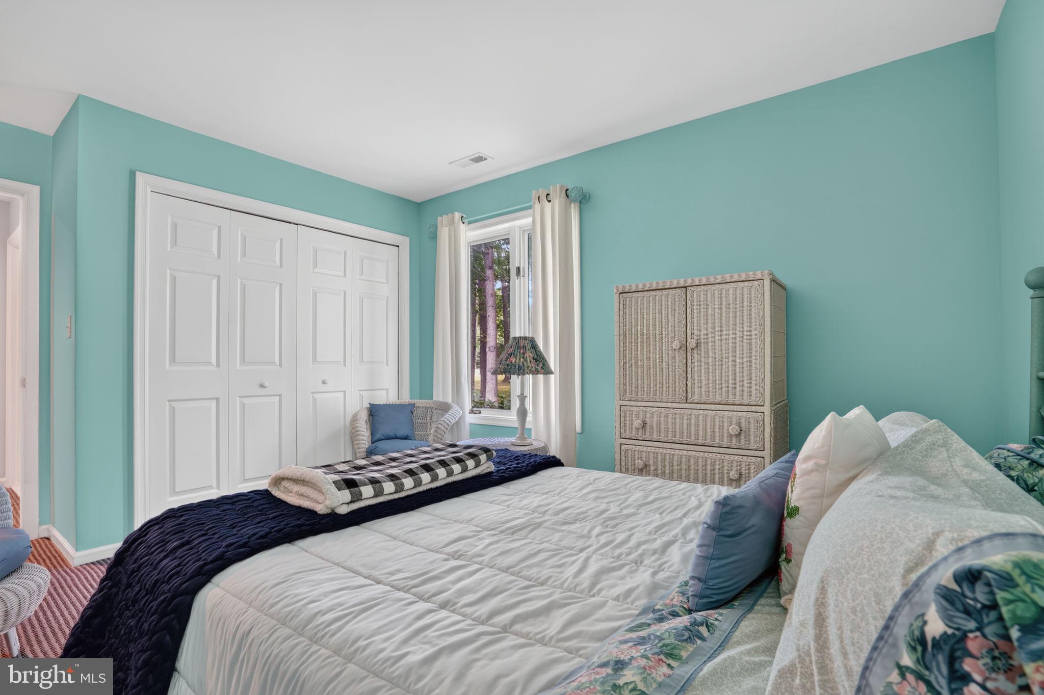 GOLF CLUB SHORES III - Residential