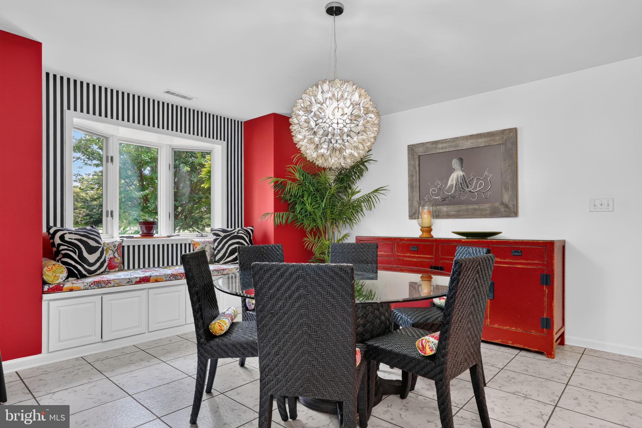 GOLF CLUB SHORES III - Residential