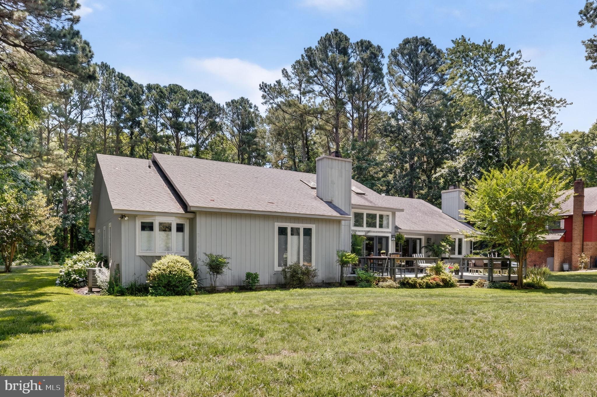GOLF CLUB SHORES III - Residential