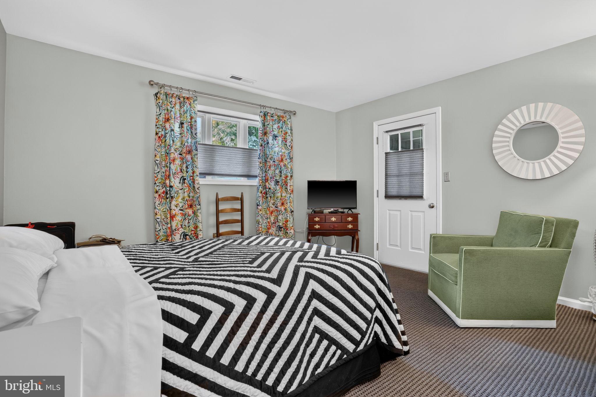 GOLF CLUB SHORES III - Residential