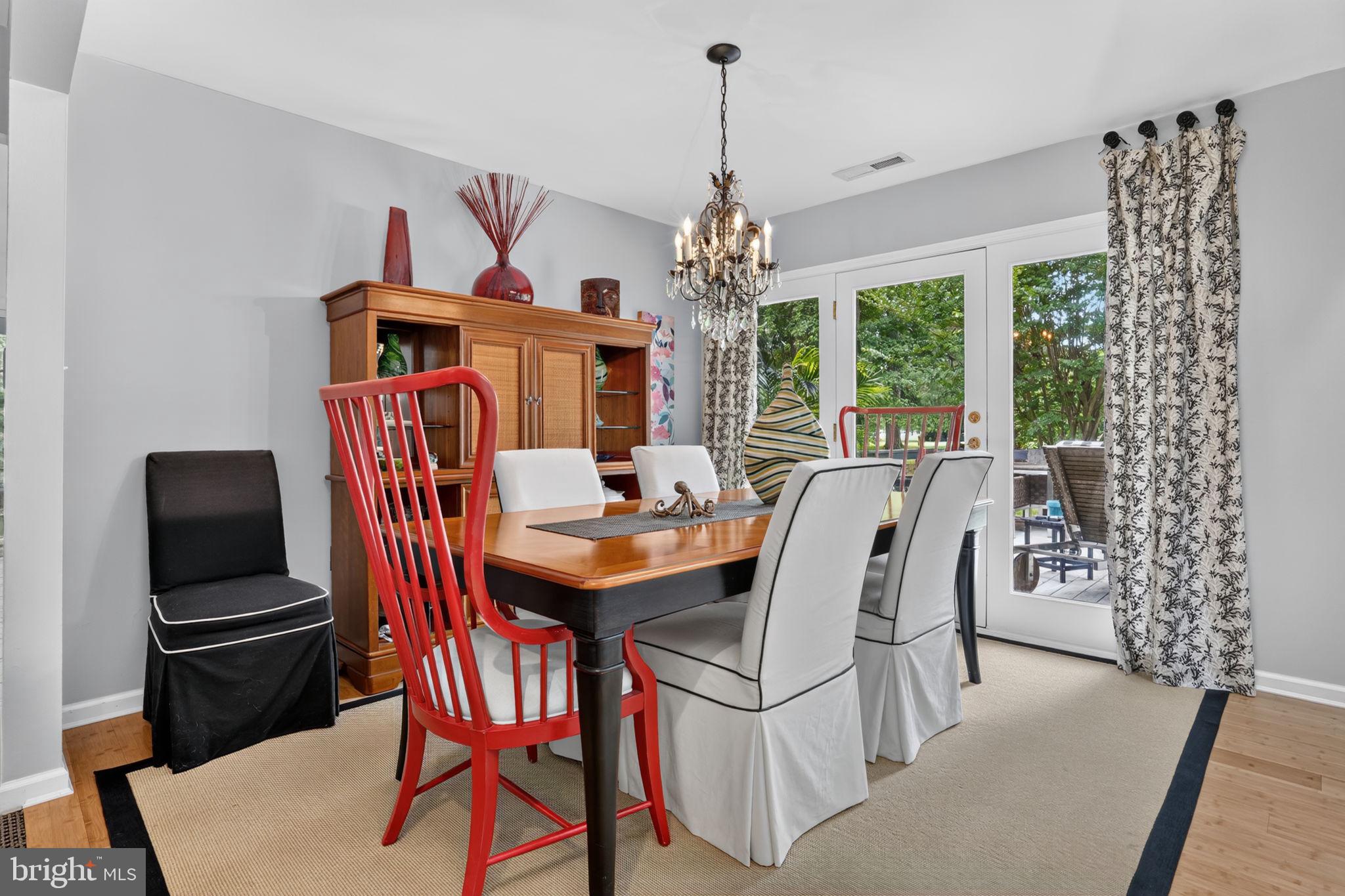 GOLF CLUB SHORES III - Residential