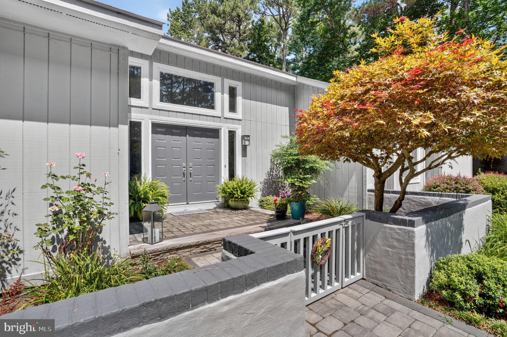 GOLF CLUB SHORES III - Residential