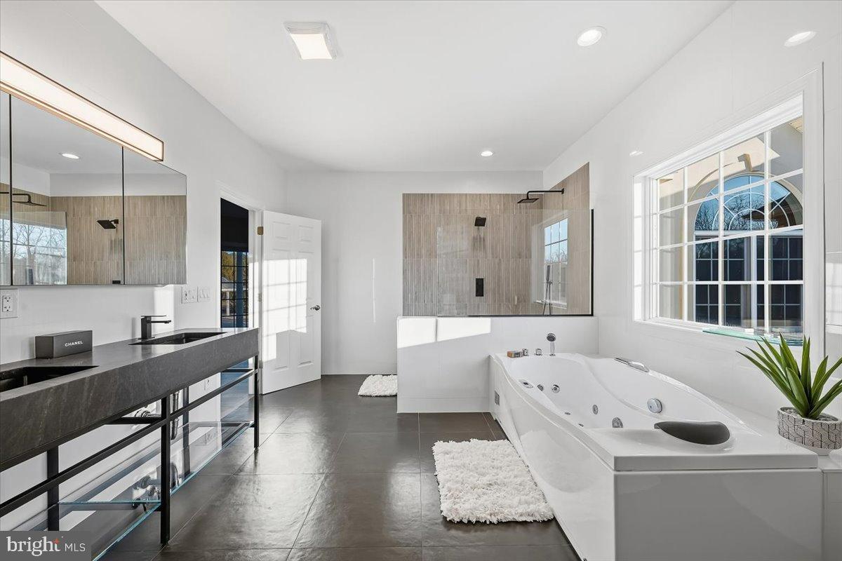 FOX RIDGE FARMS - Residential