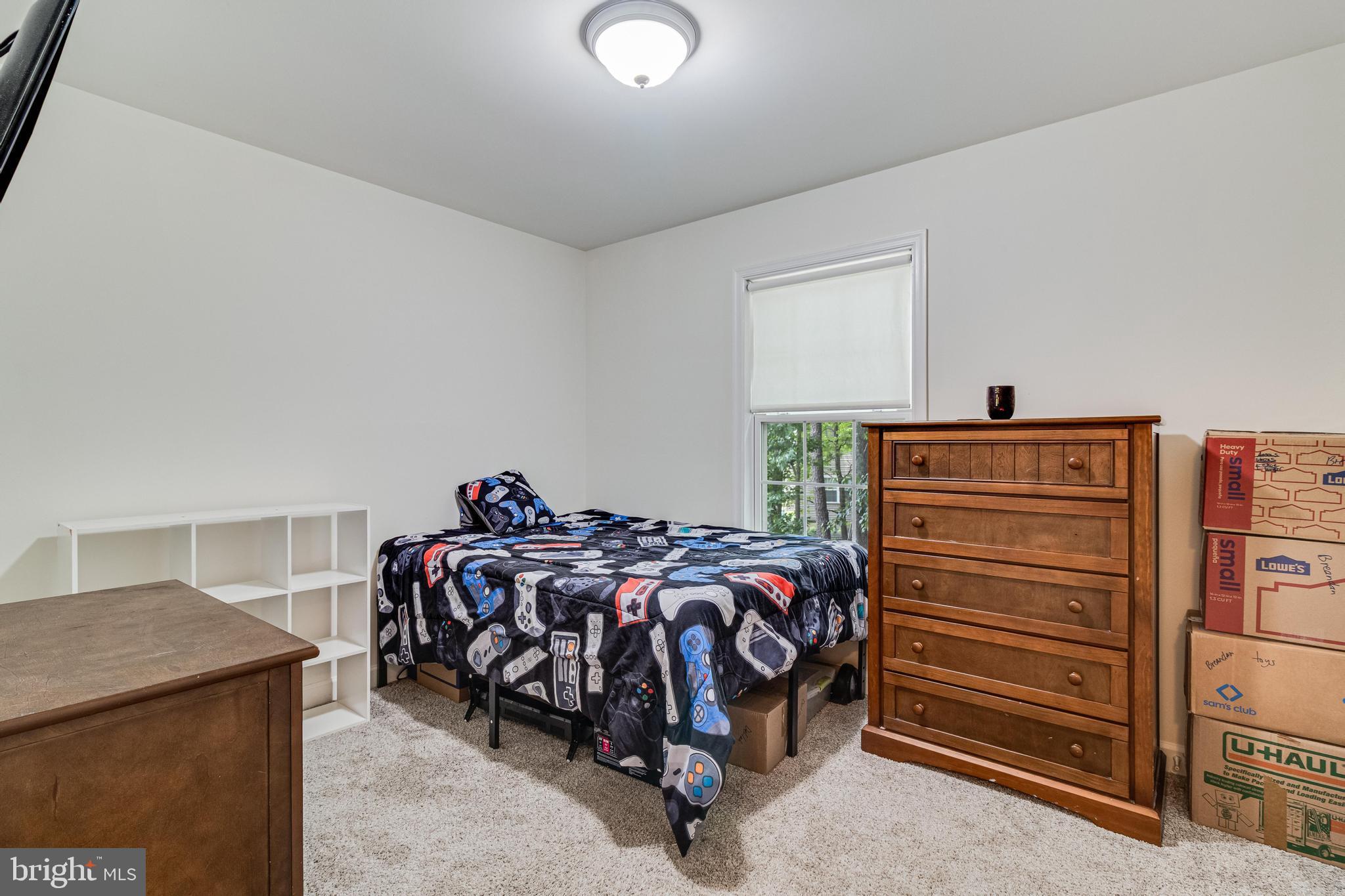 KEDGES STRAIT - Residential