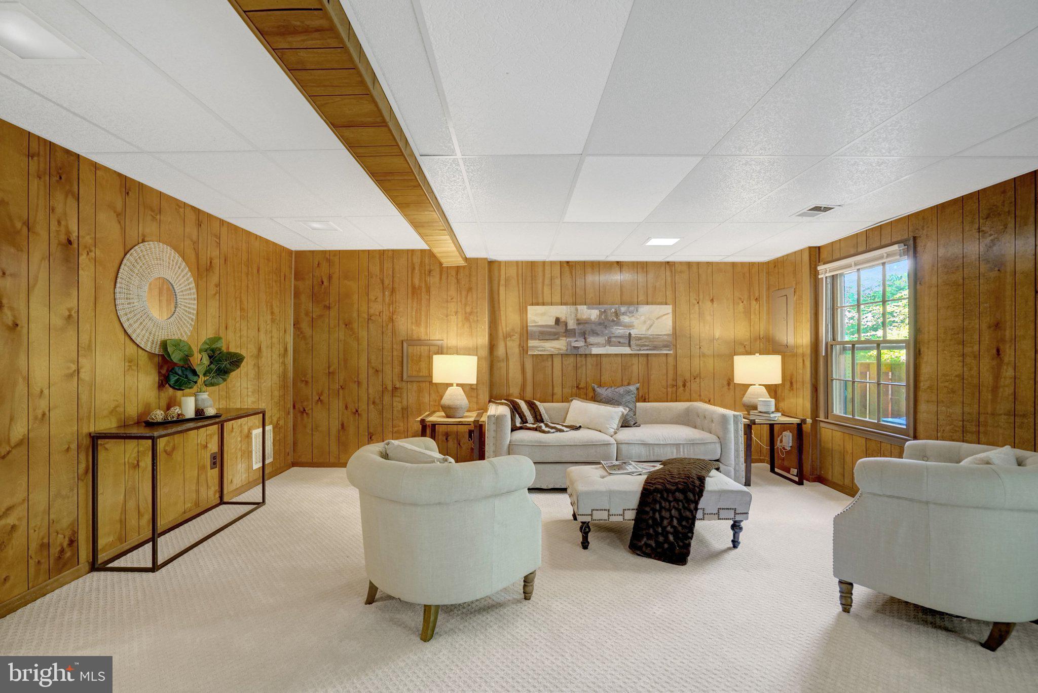 COUNTRY CREEK - Residential