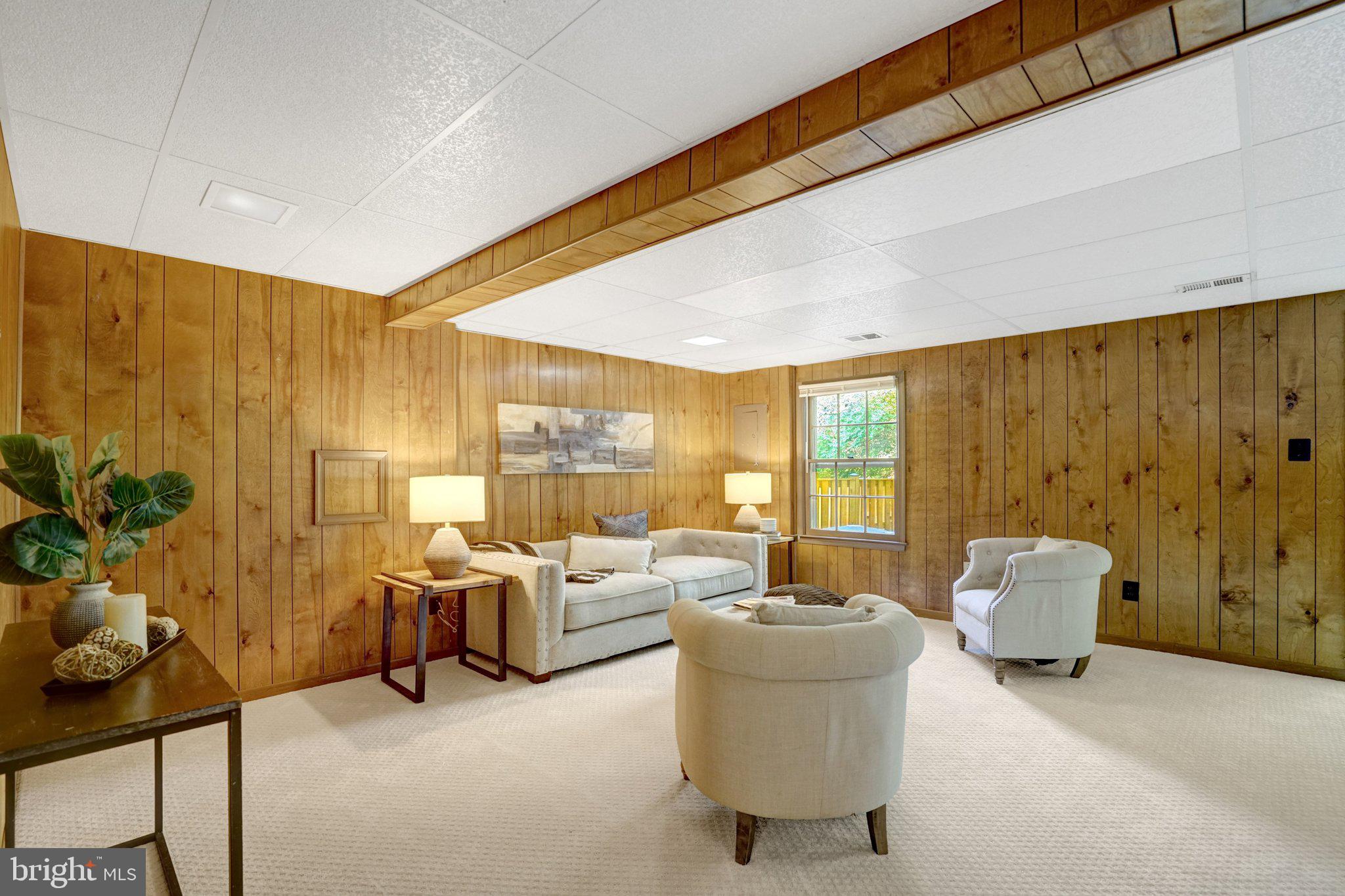 COUNTRY CREEK - Residential
