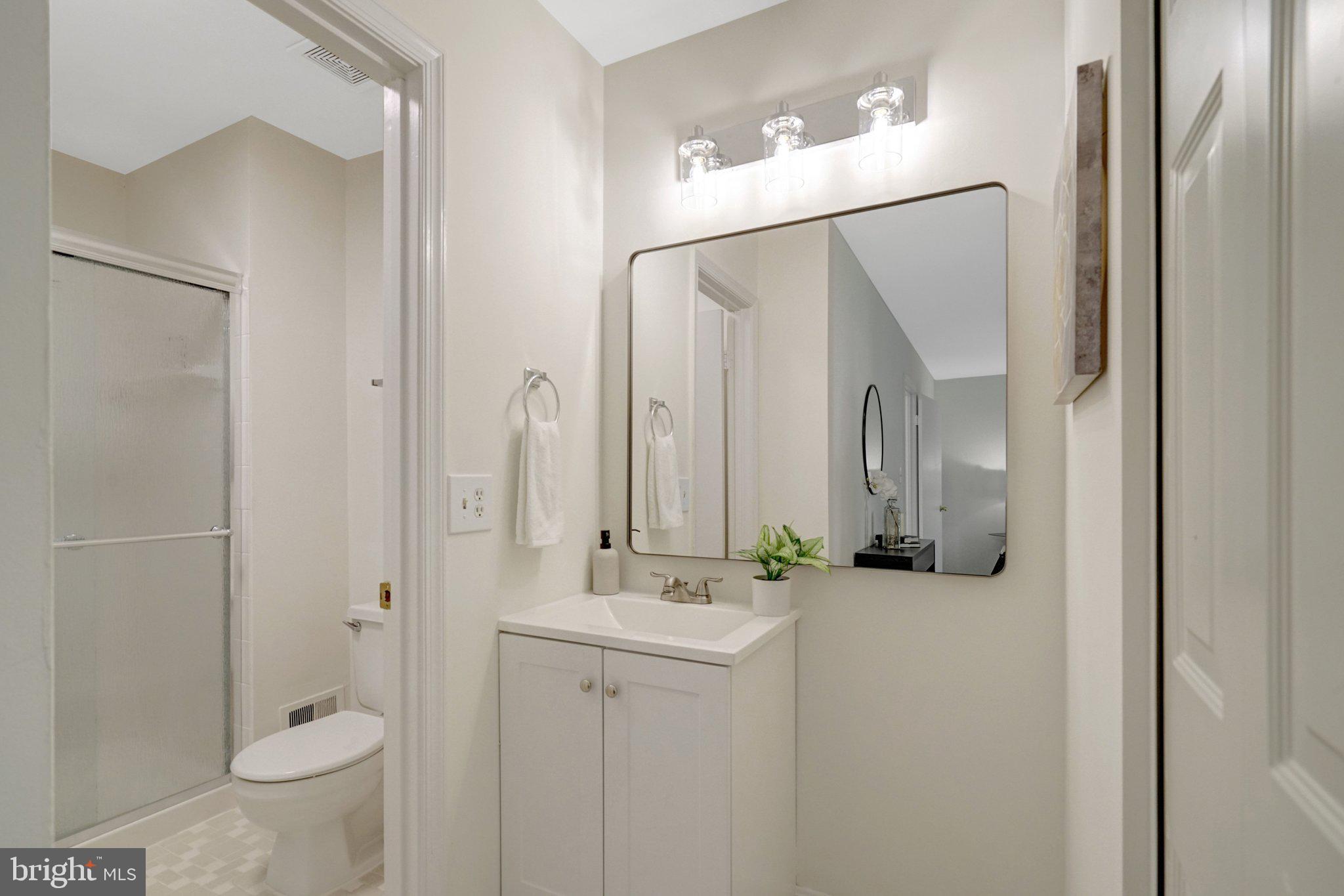 COUNTRY CREEK - Residential