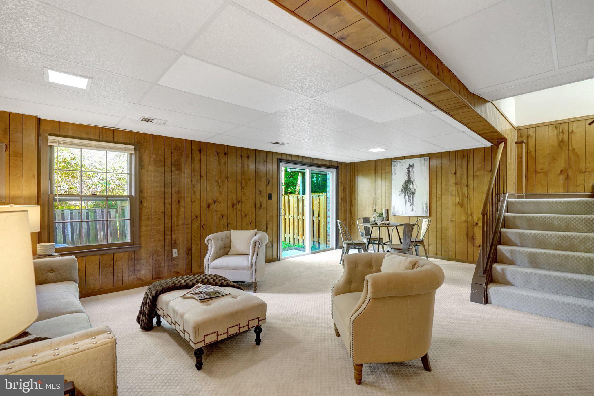 COUNTRY CREEK - Residential