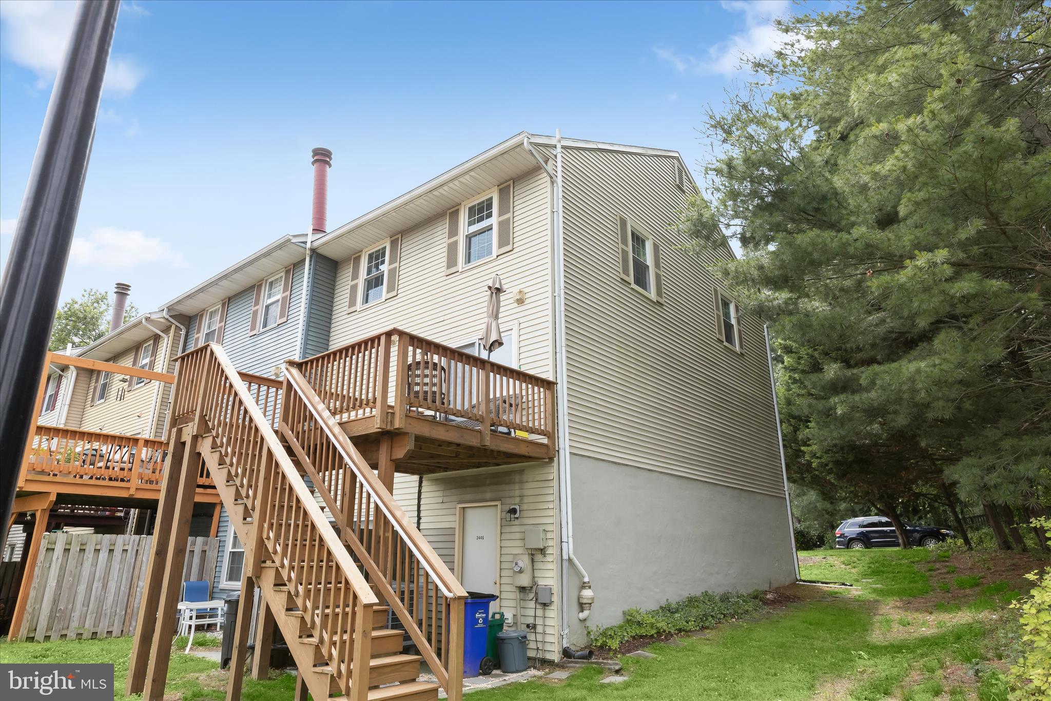 GOVERNORS LANDING - Residential