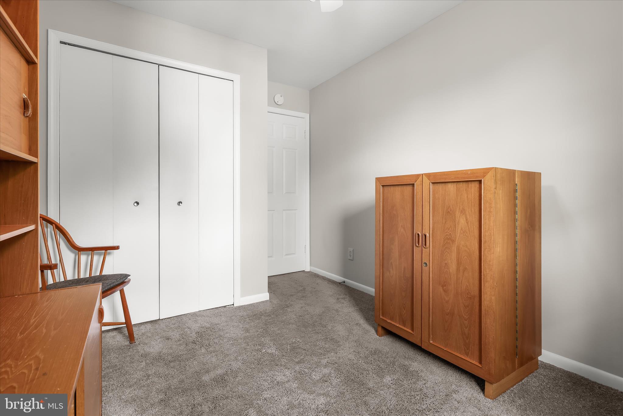 GOVERNORS LANDING - Residential