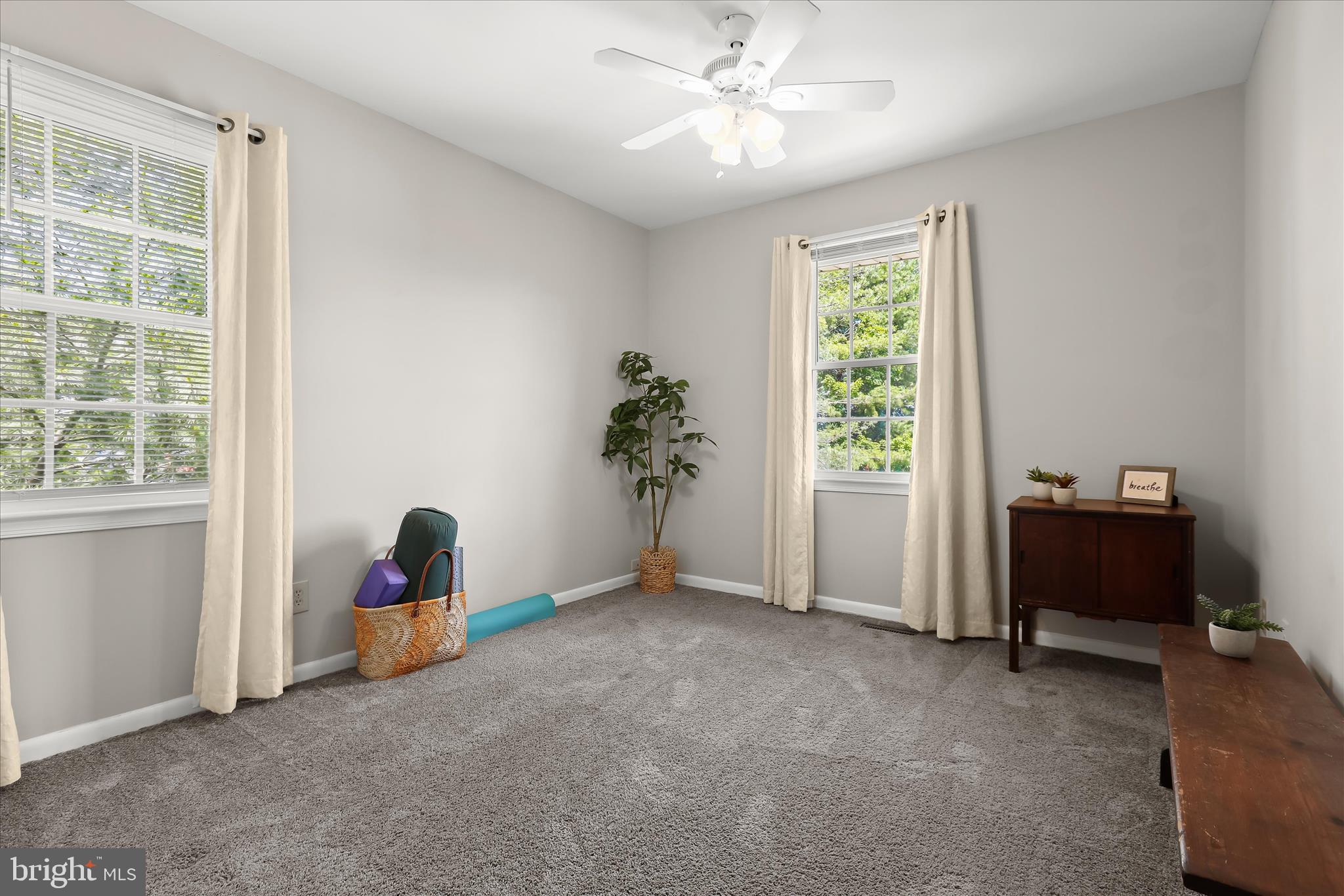 GOVERNORS LANDING - Residential