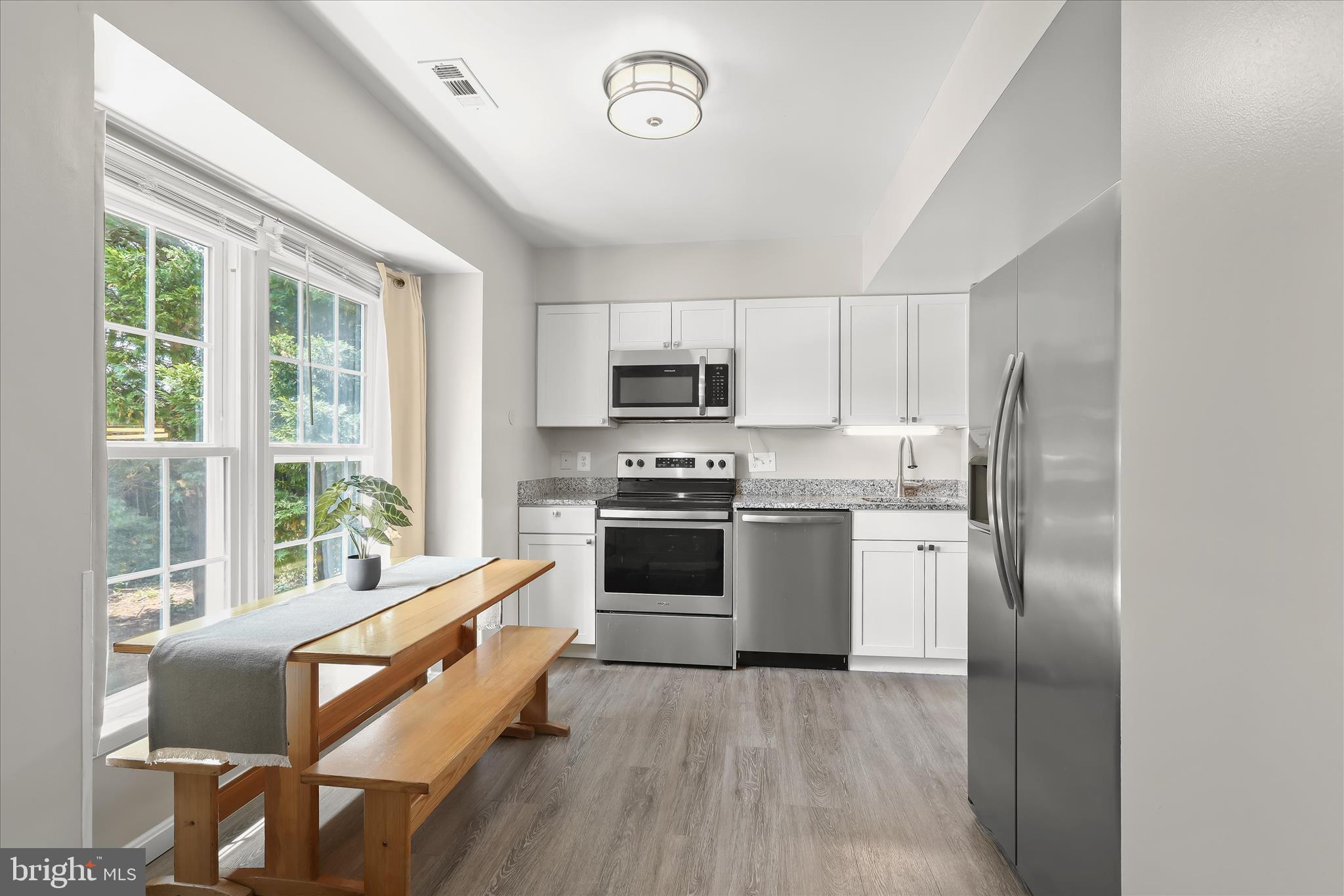 GOVERNORS LANDING - Residential