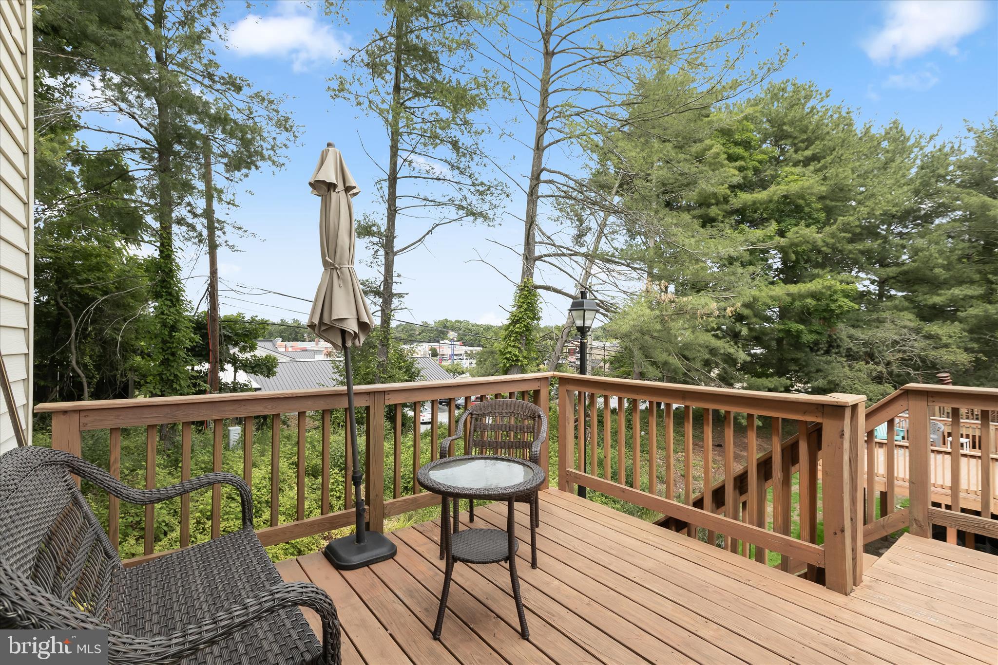 GOVERNORS LANDING - Residential