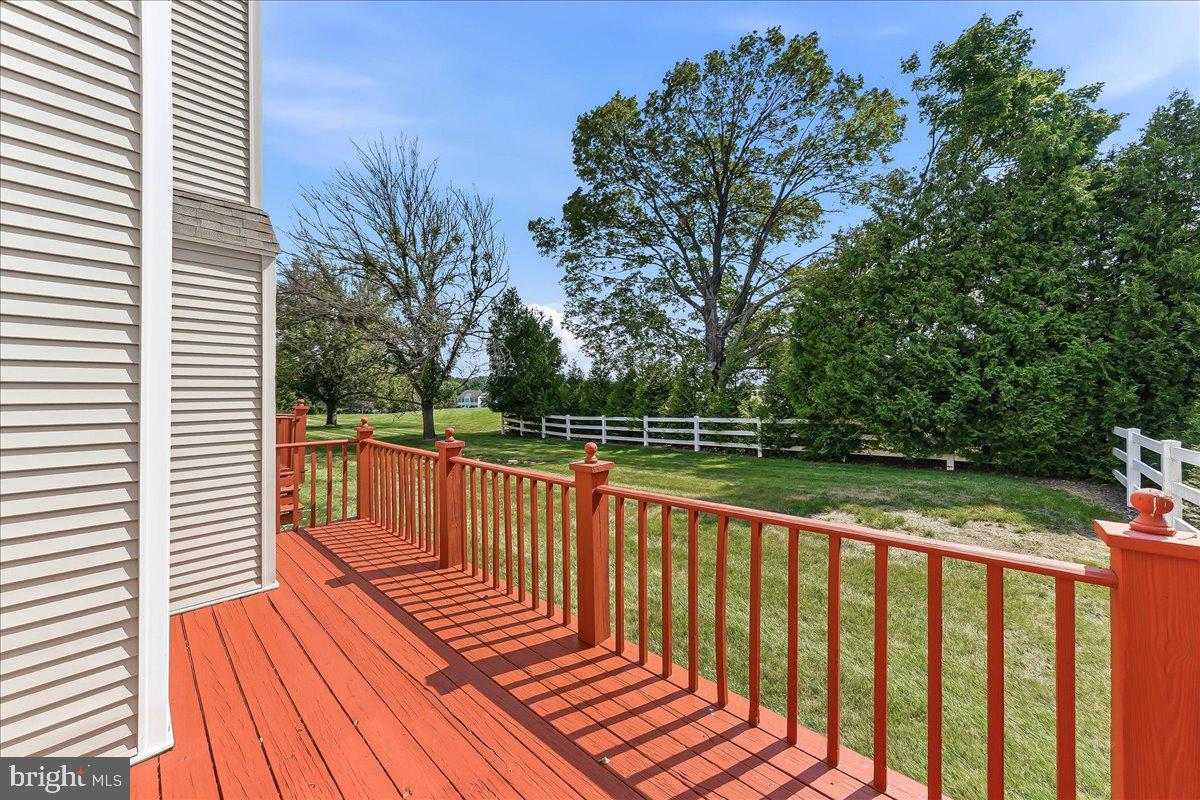 TWIN HILLS - Residential