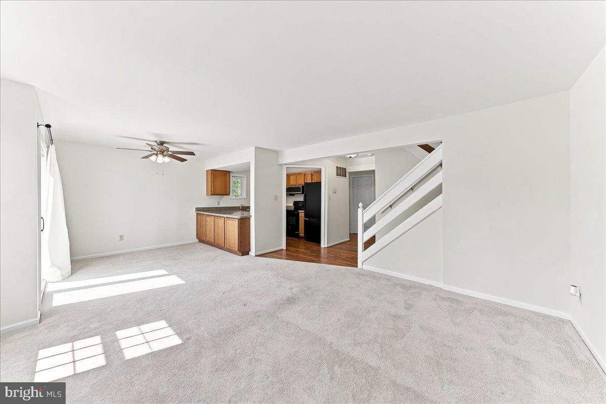 TWIN HILLS - Residential