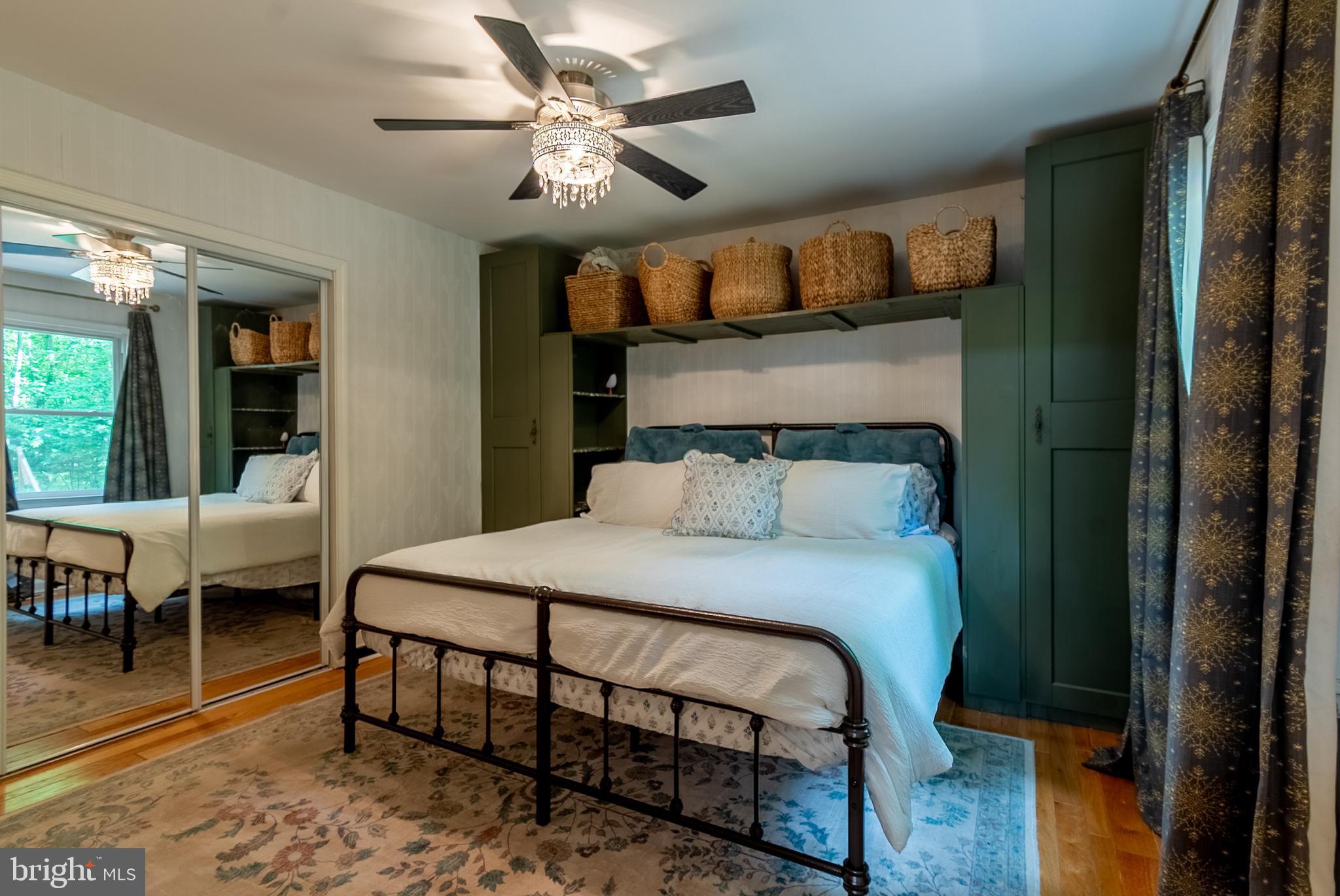 CHAPLINE'S CHOICE - Residential