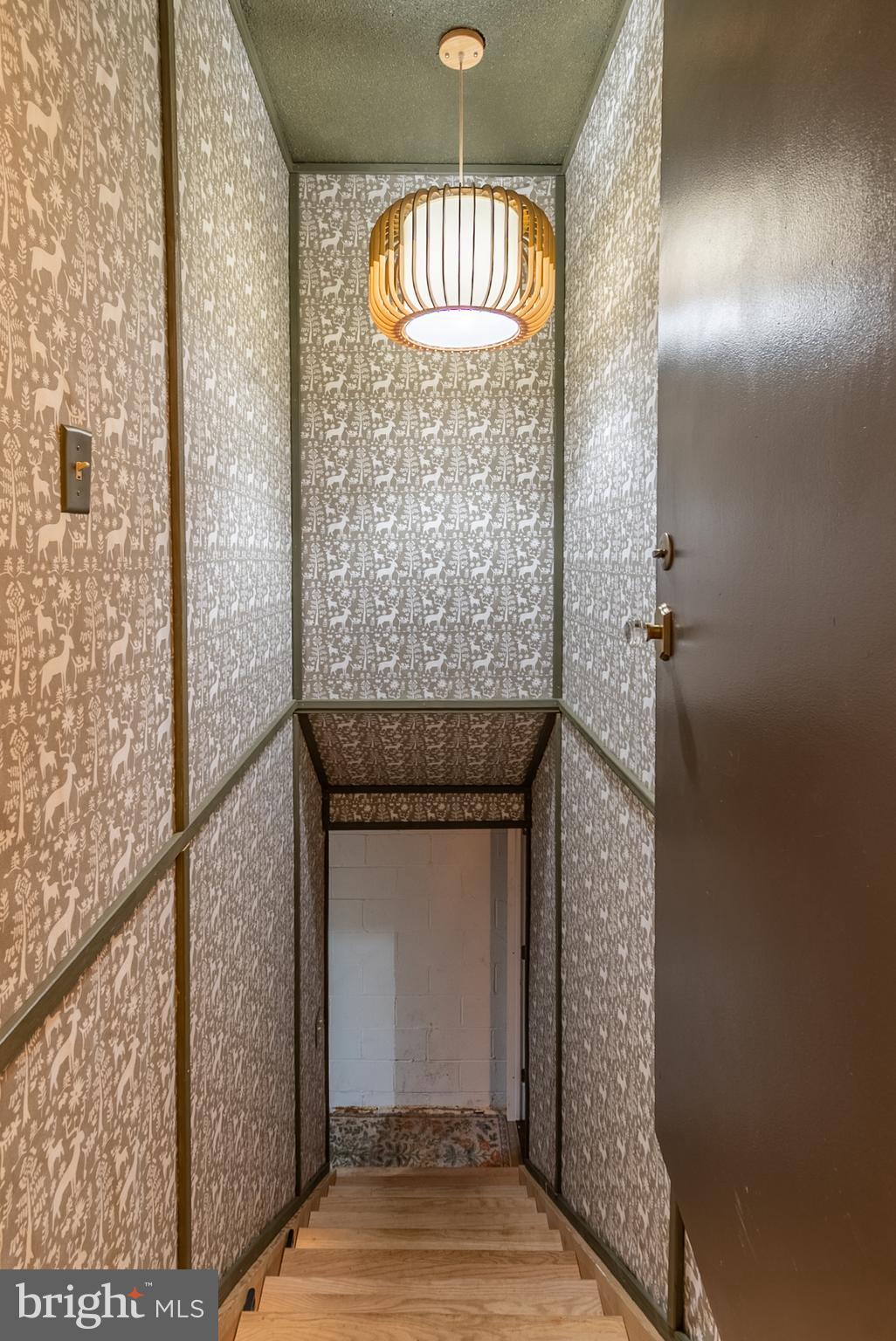 CHAPLINE'S CHOICE - Residential