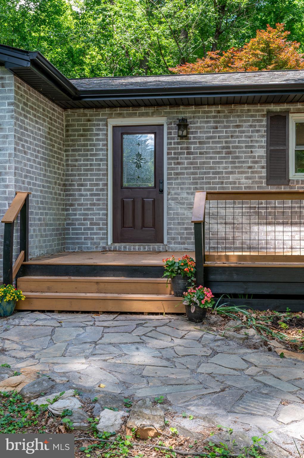 CHAPLINE'S CHOICE - Residential