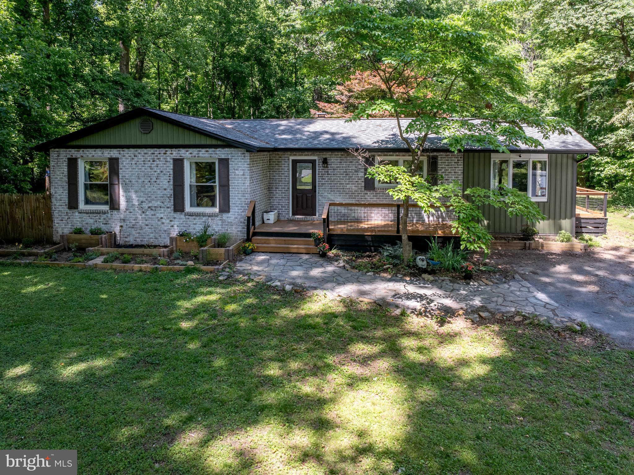 CHAPLINE'S CHOICE - Residential