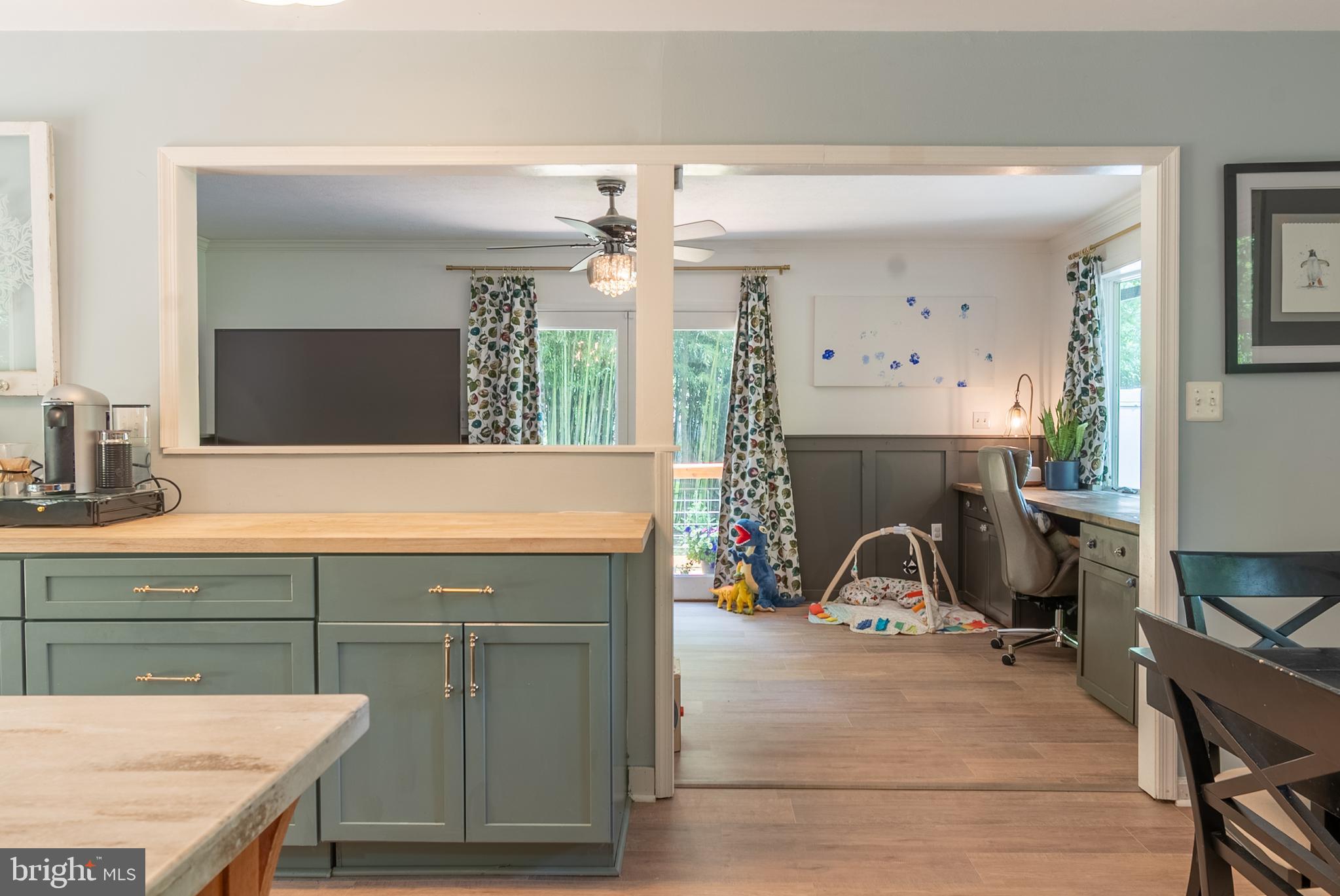 CHAPLINE'S CHOICE - Residential