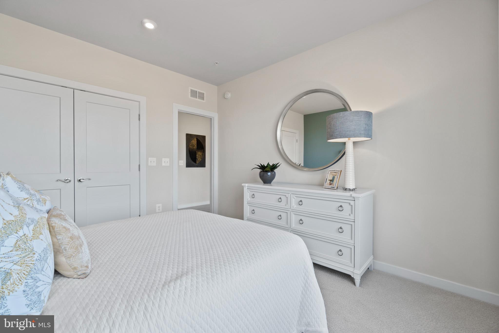 ASHBURN STATION - Residential
