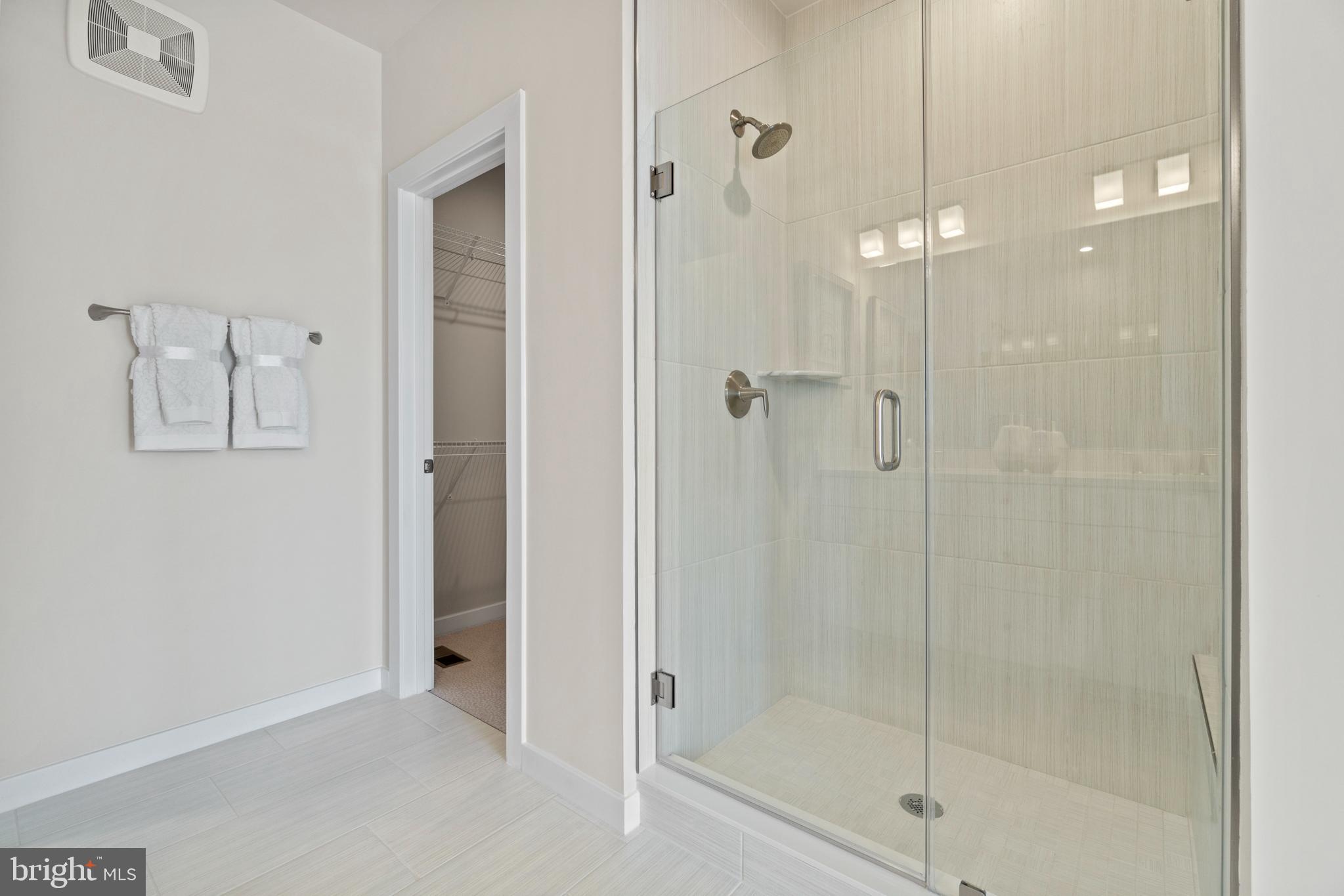 ASHBURN STATION - Residential
