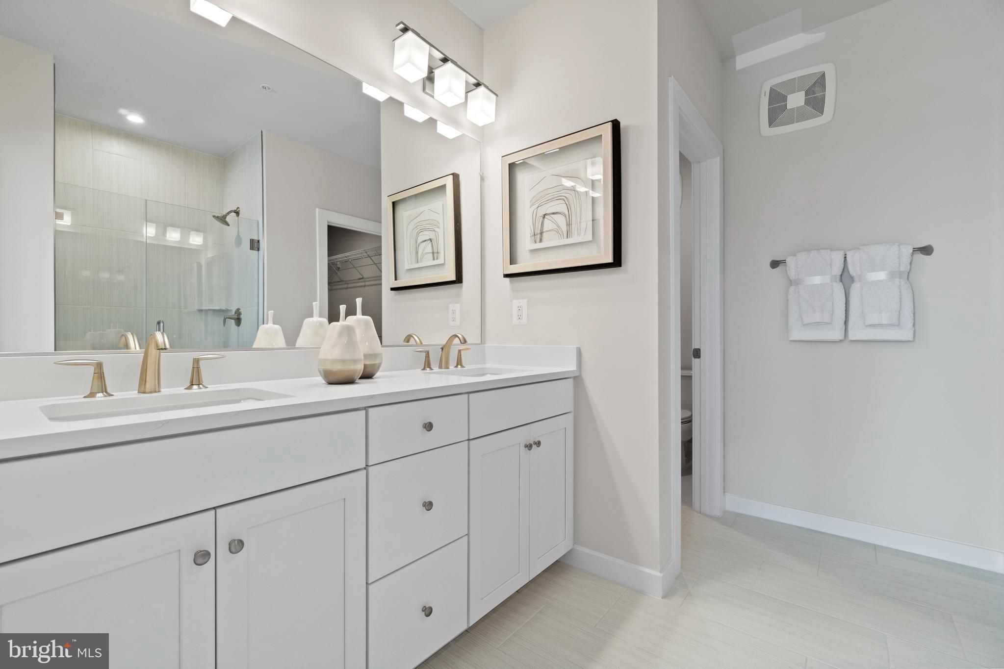 ASHBURN STATION - Residential