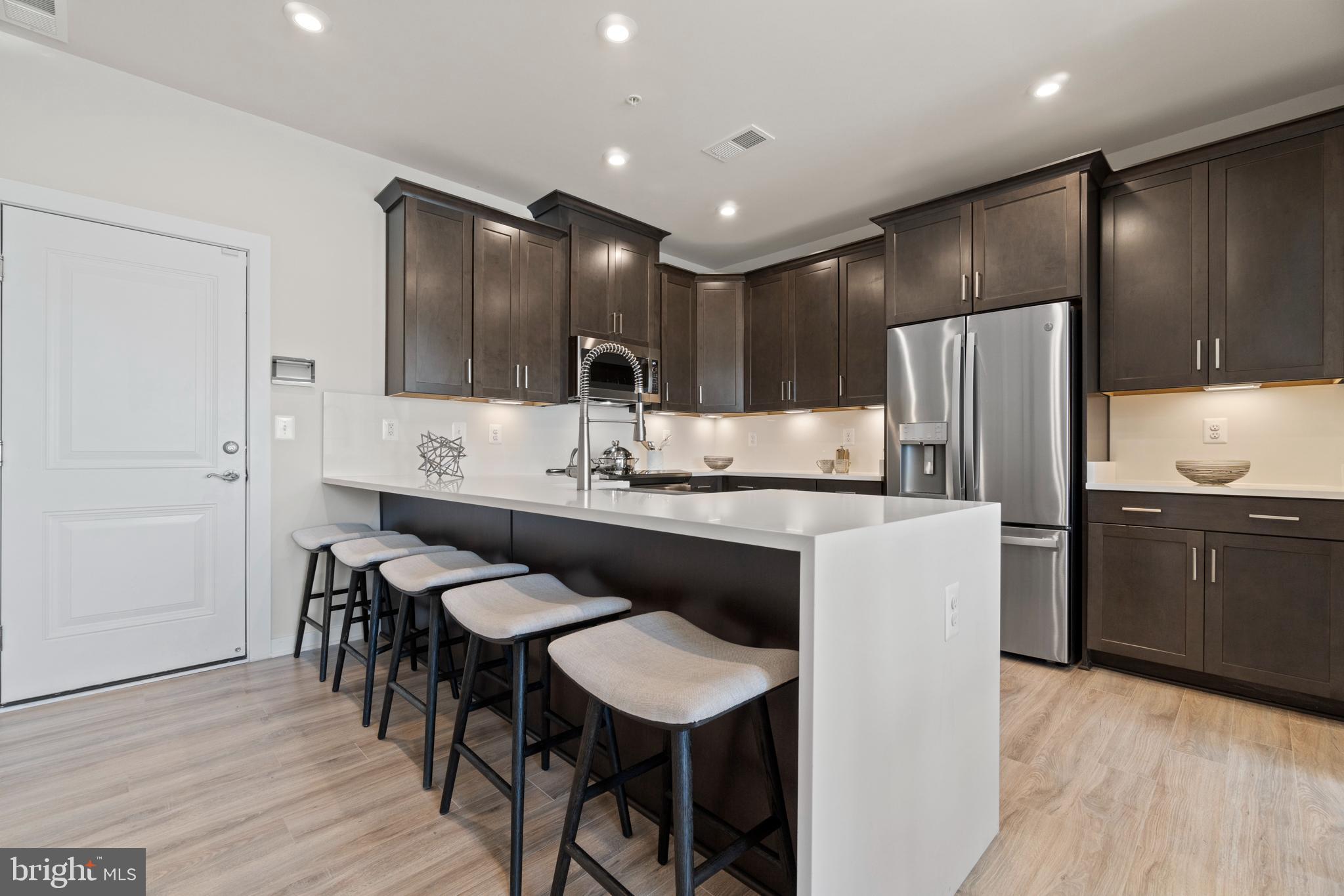 ASHBURN STATION - Residential