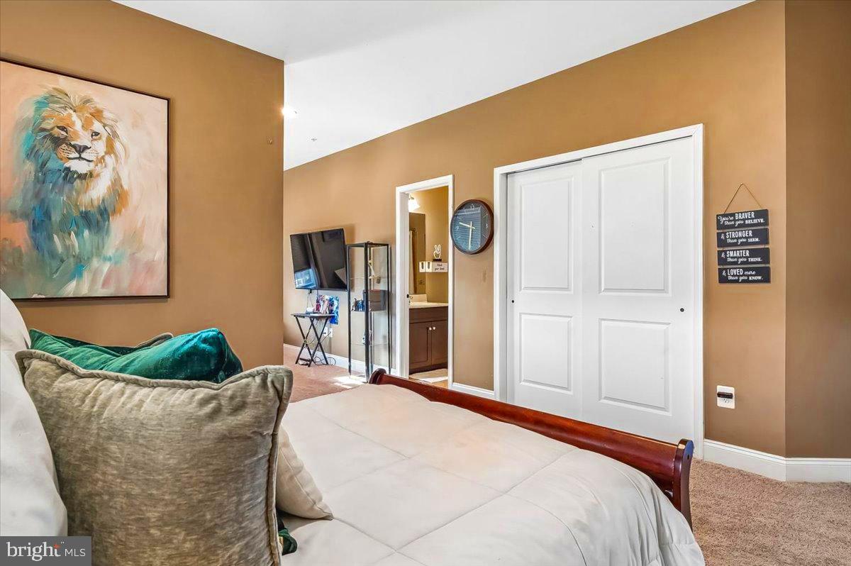 OAK CREEK CLUB - Residential