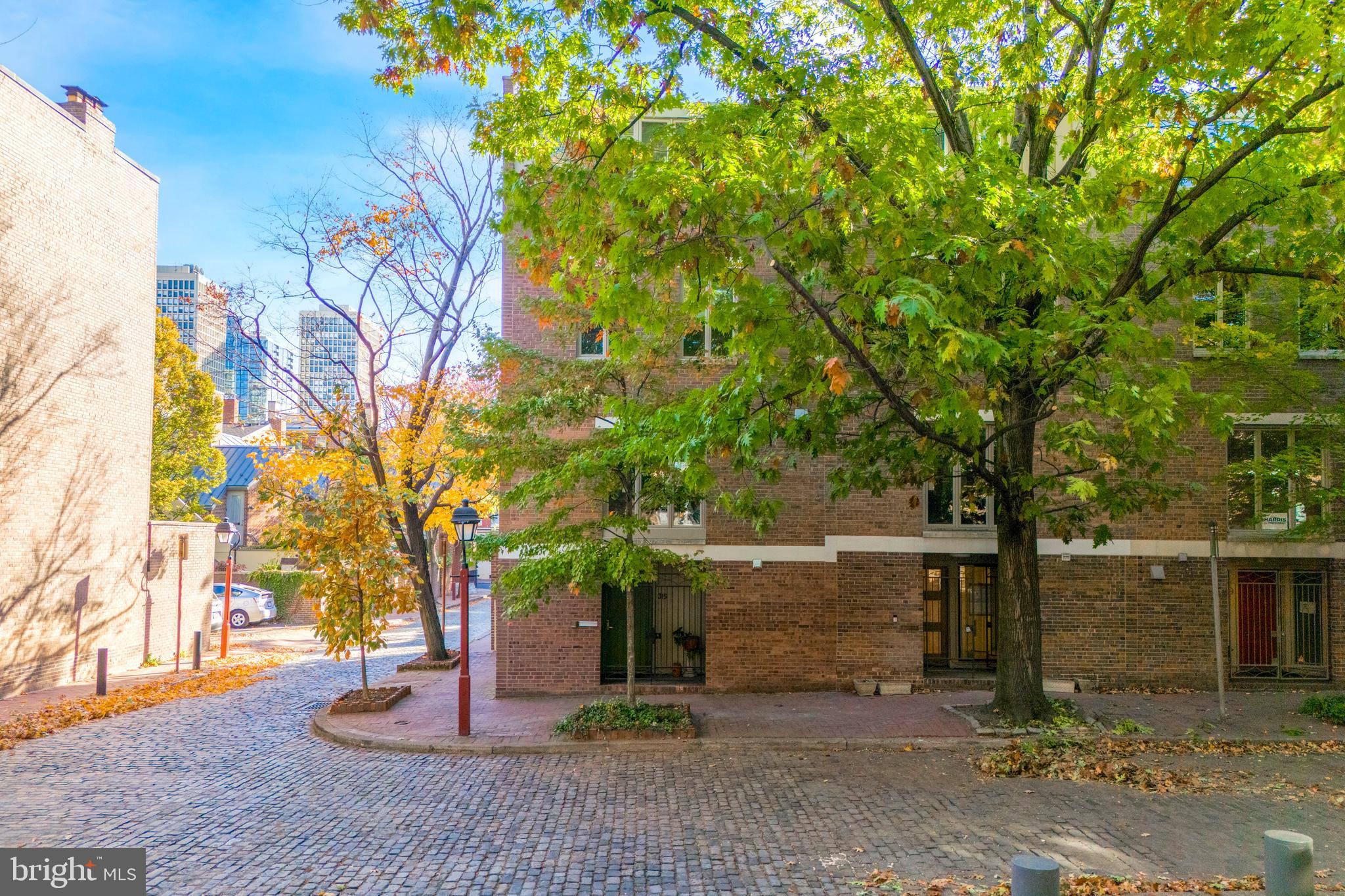 SOCIETY HILL - Residential