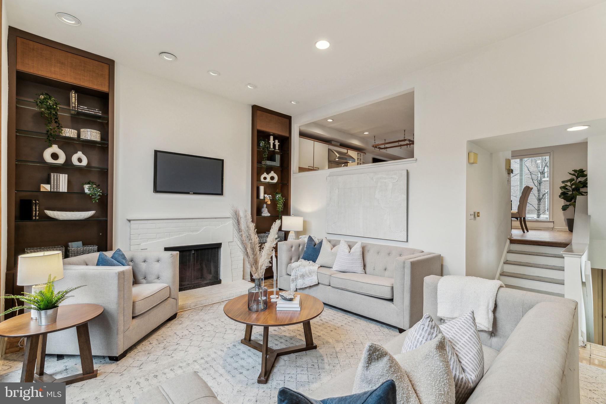 SOCIETY HILL - Residential