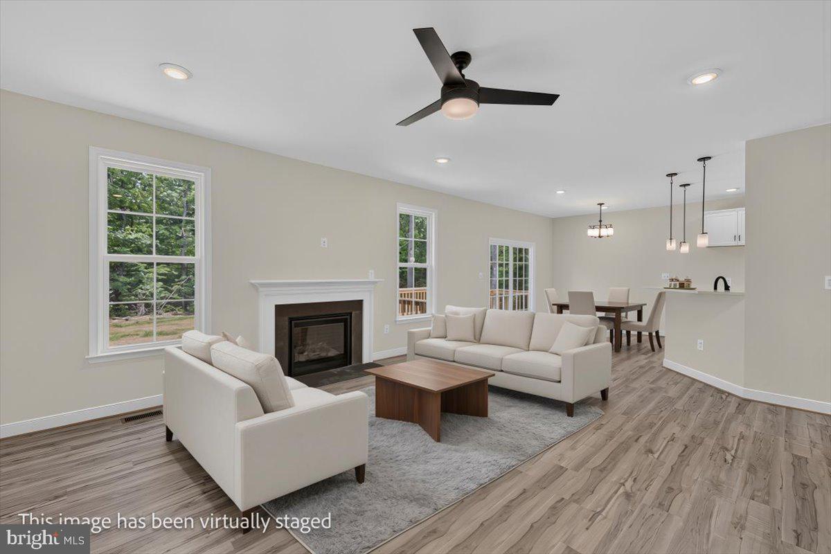 HICKORY LANDING - Residential