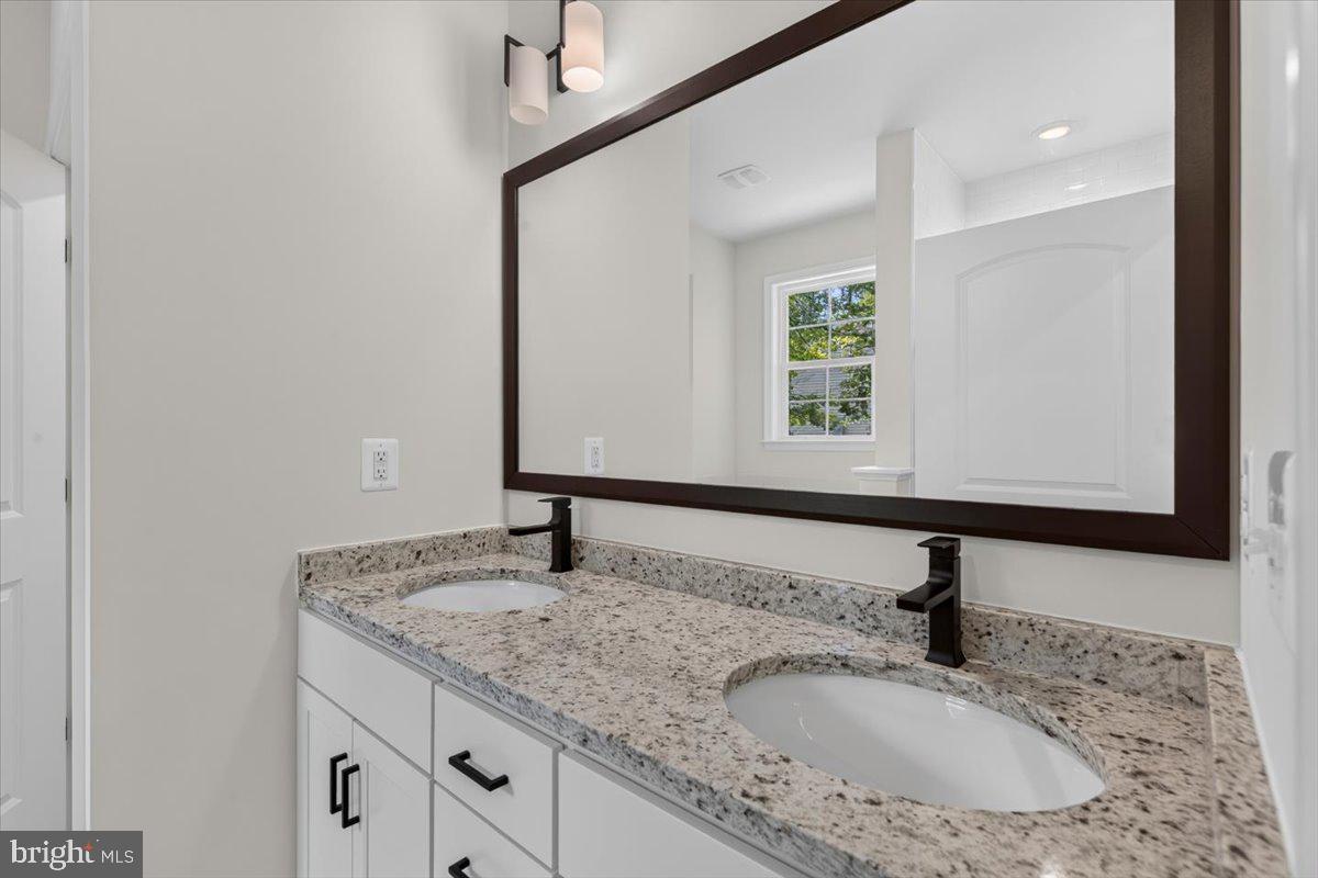HICKORY LANDING - Residential