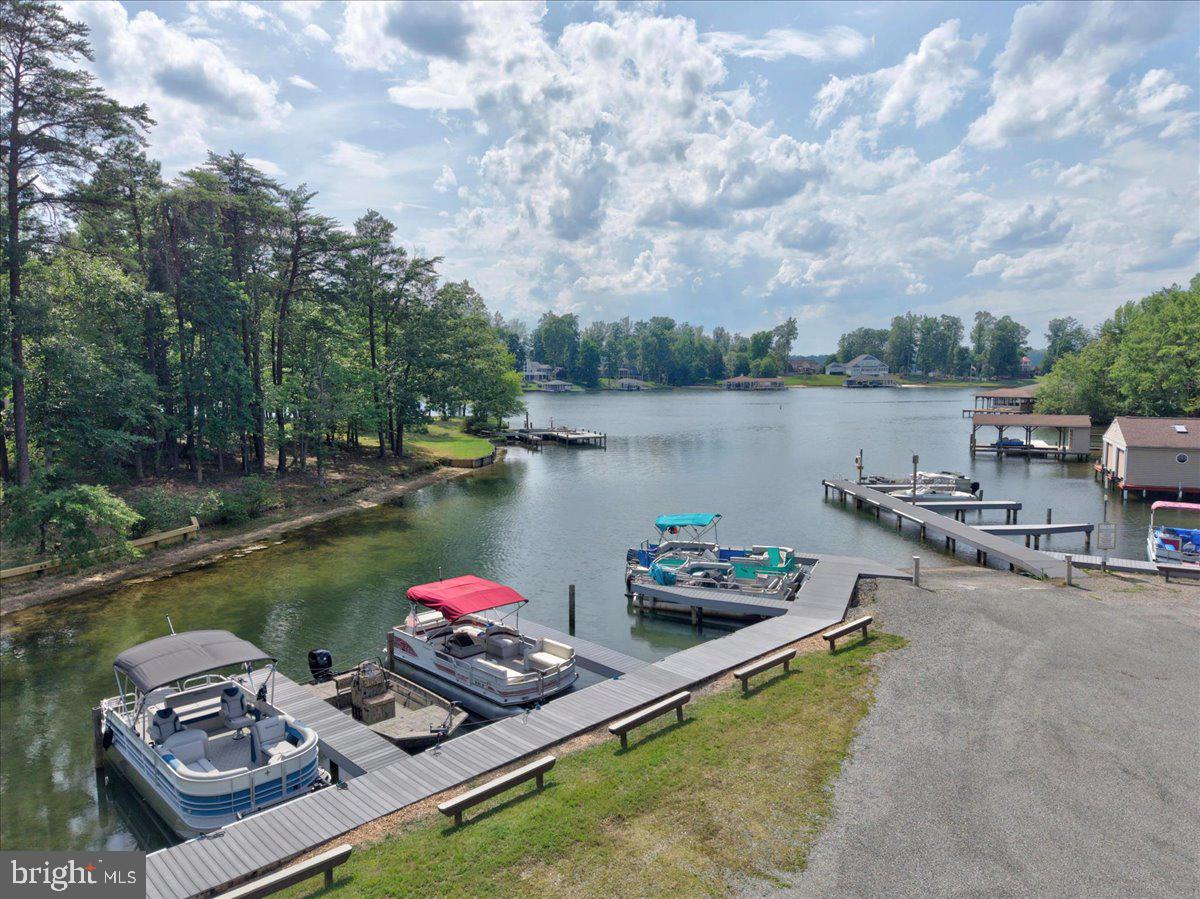 HICKORY LANDING - Residential