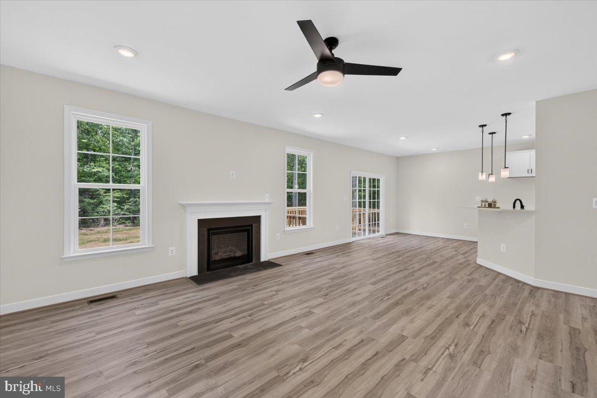 HICKORY LANDING - Residential