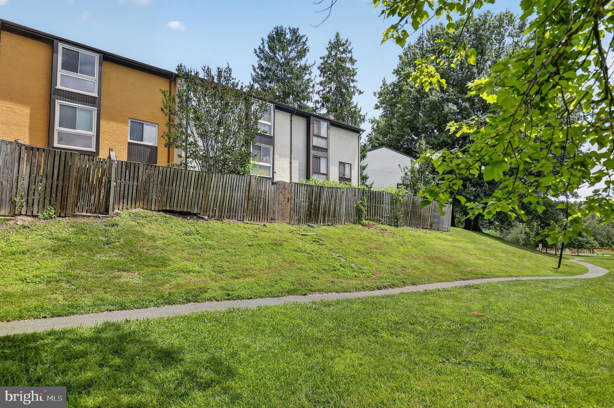 CENTERSTAGE - Residential