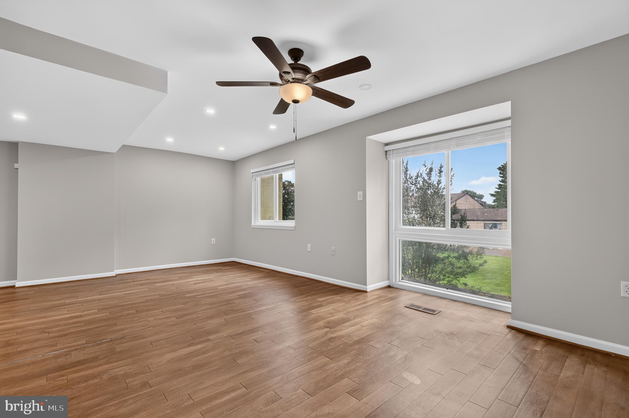 CENTERSTAGE - Residential