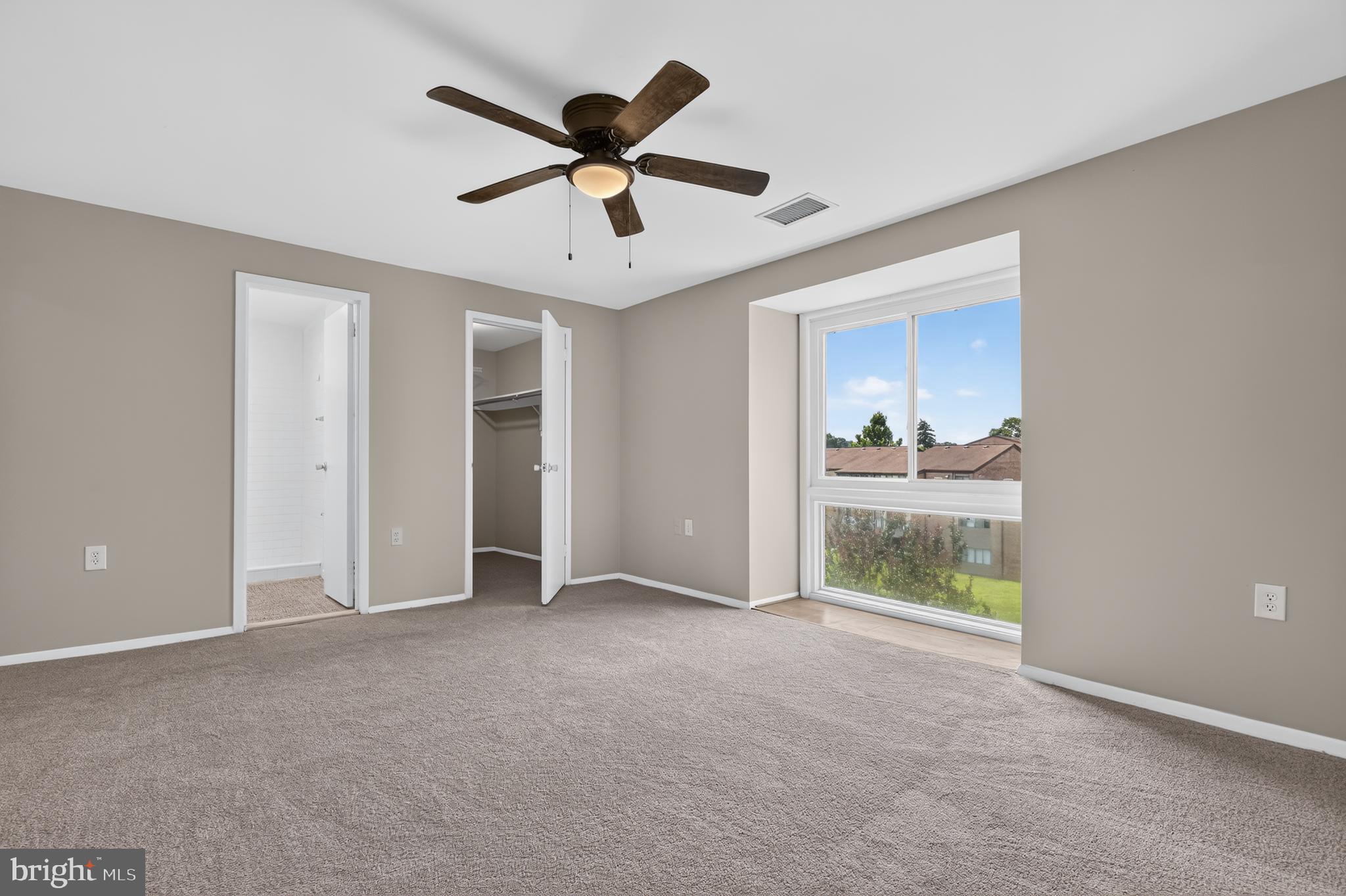 CENTERSTAGE - Residential