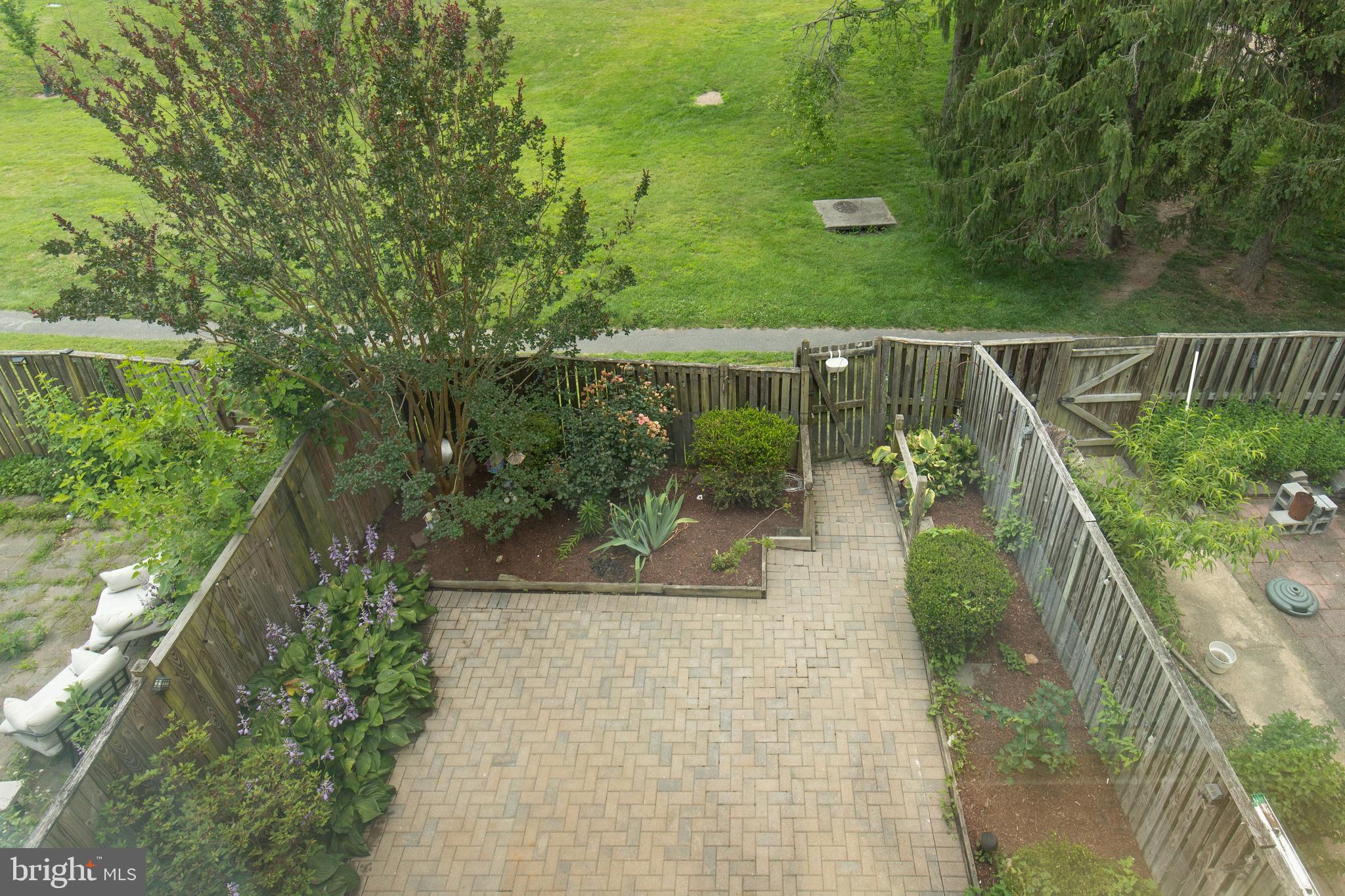 CENTERSTAGE - Residential