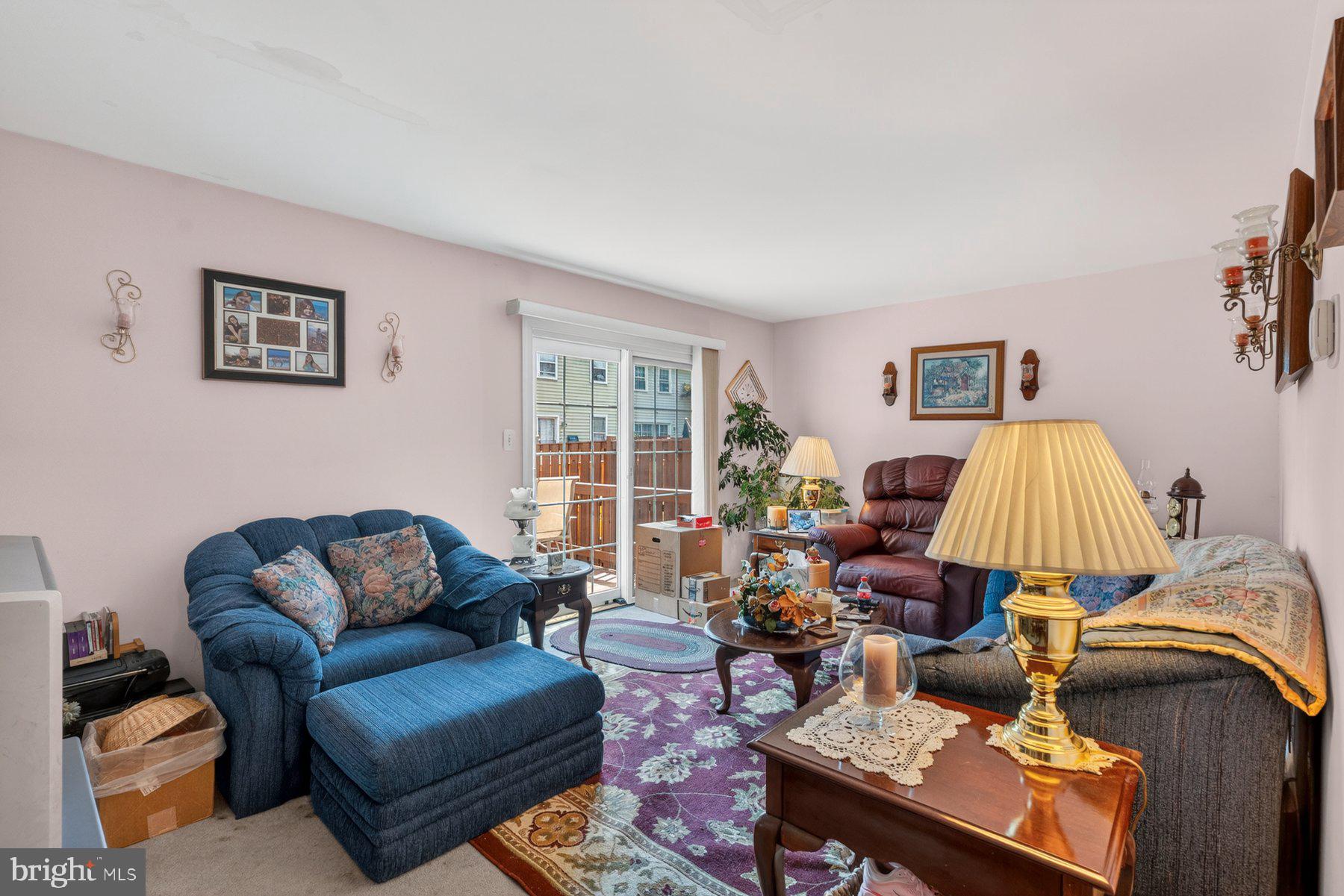 CROFTON SQUARE - Residential
