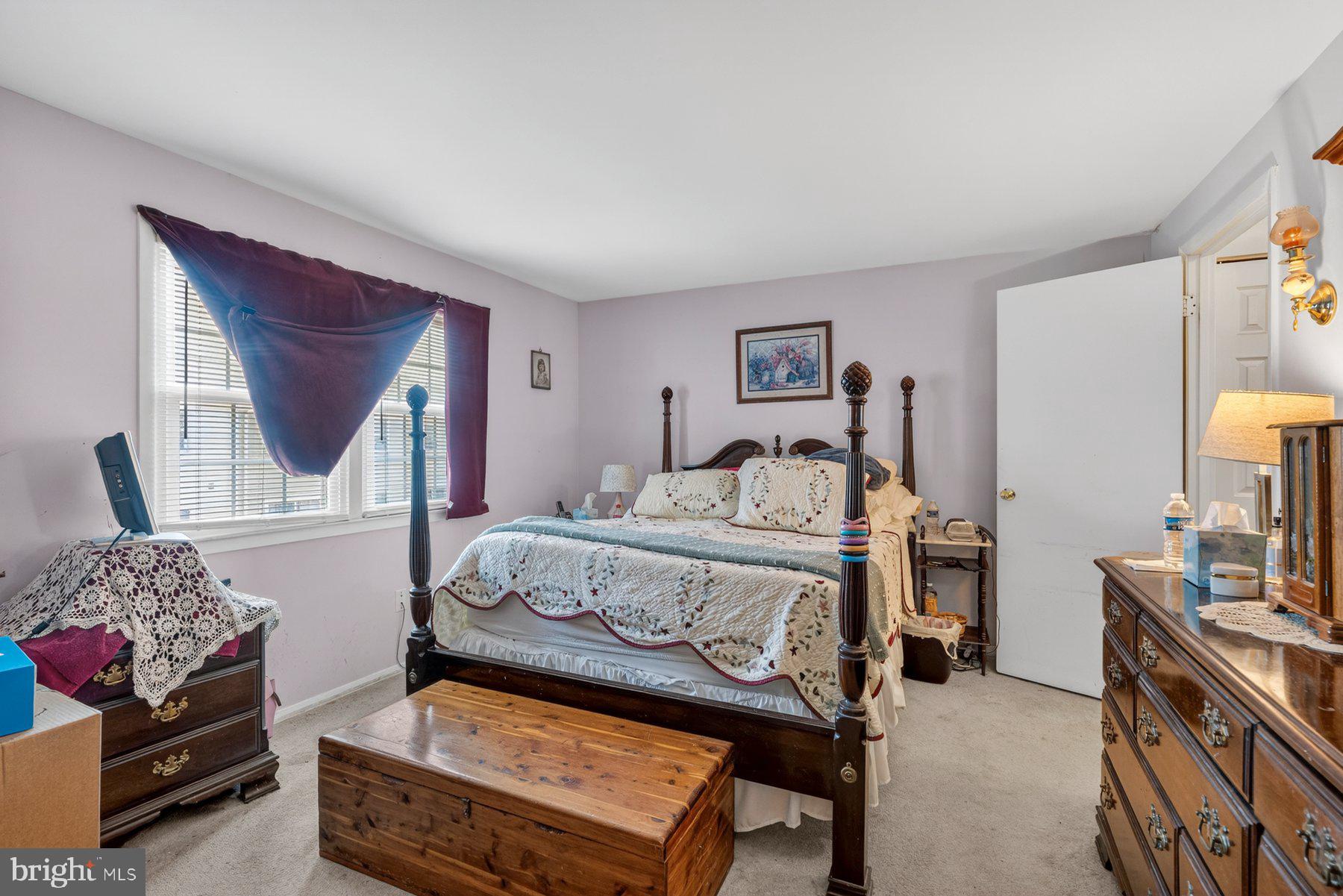 CROFTON SQUARE - Residential