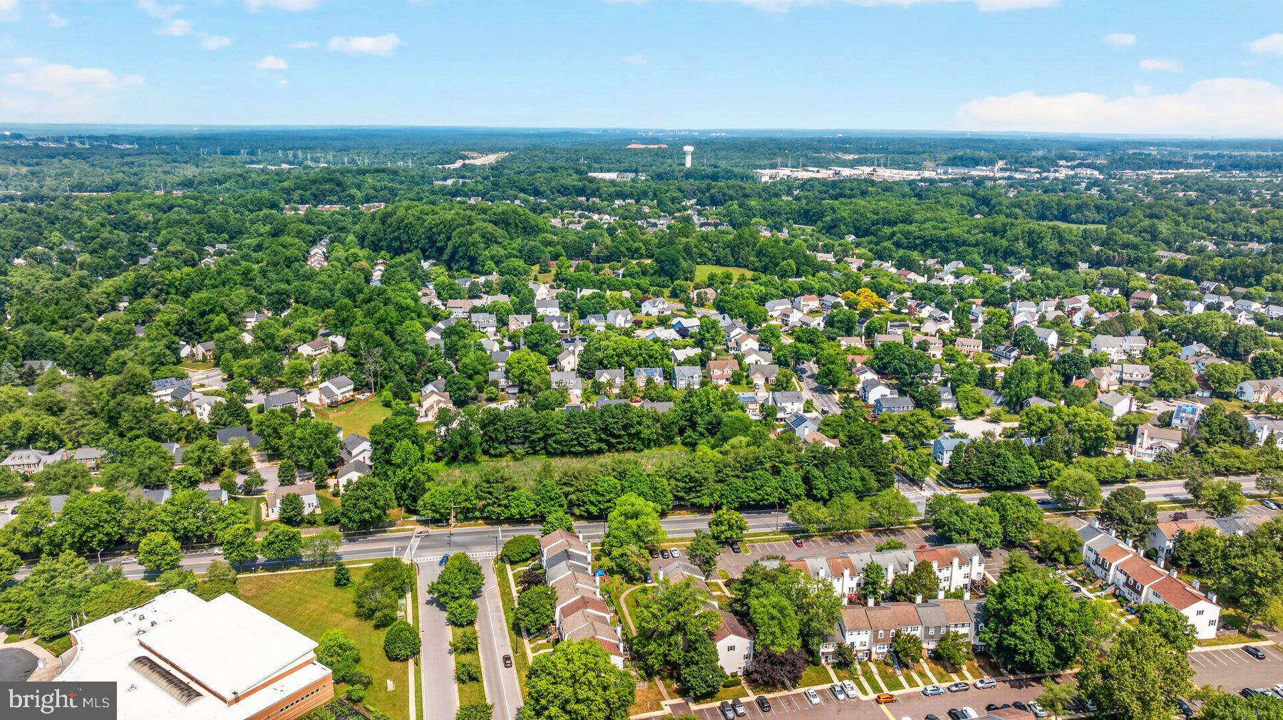 CROFTON SQUARE - Residential