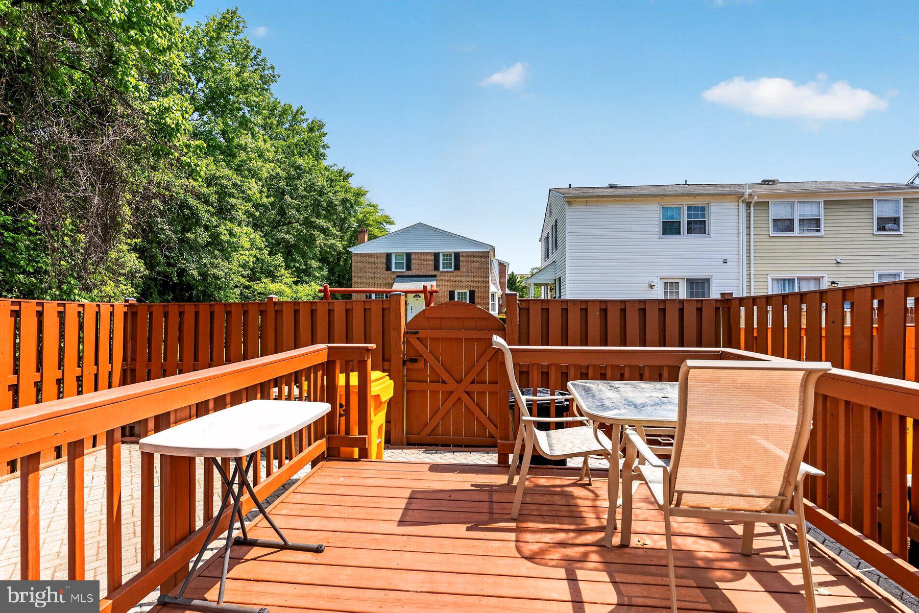 CROFTON SQUARE - Residential