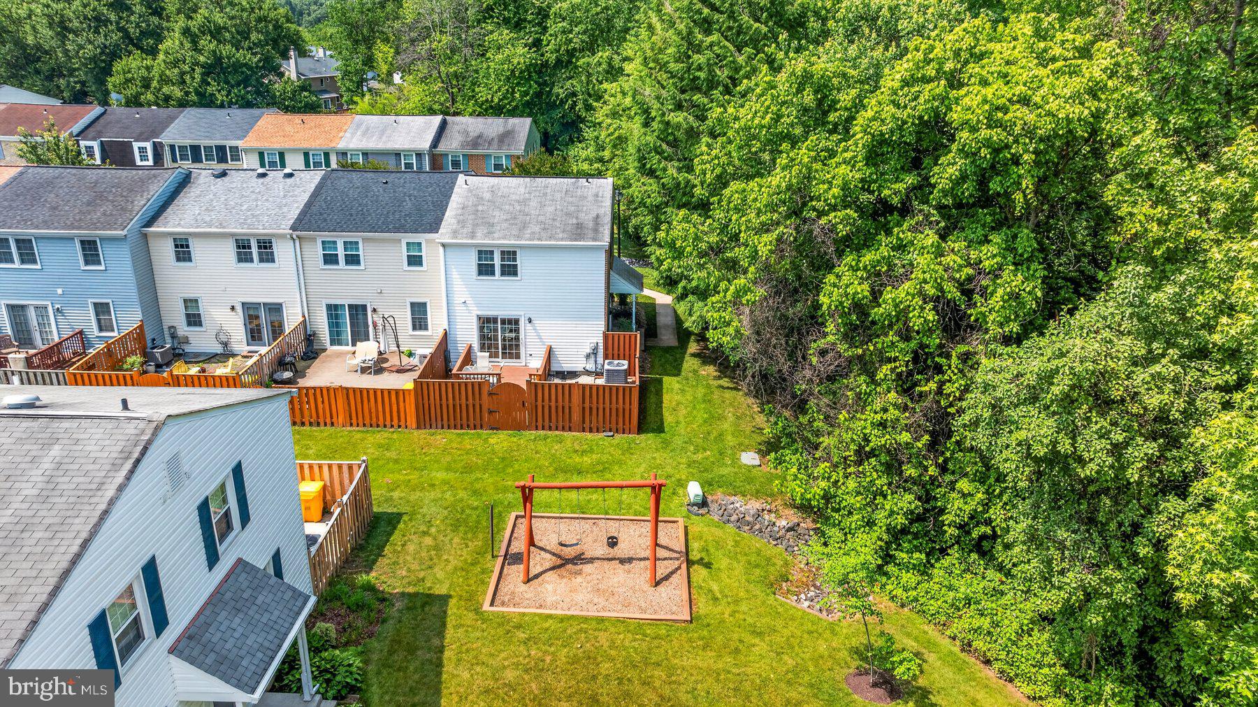 CROFTON SQUARE - Residential